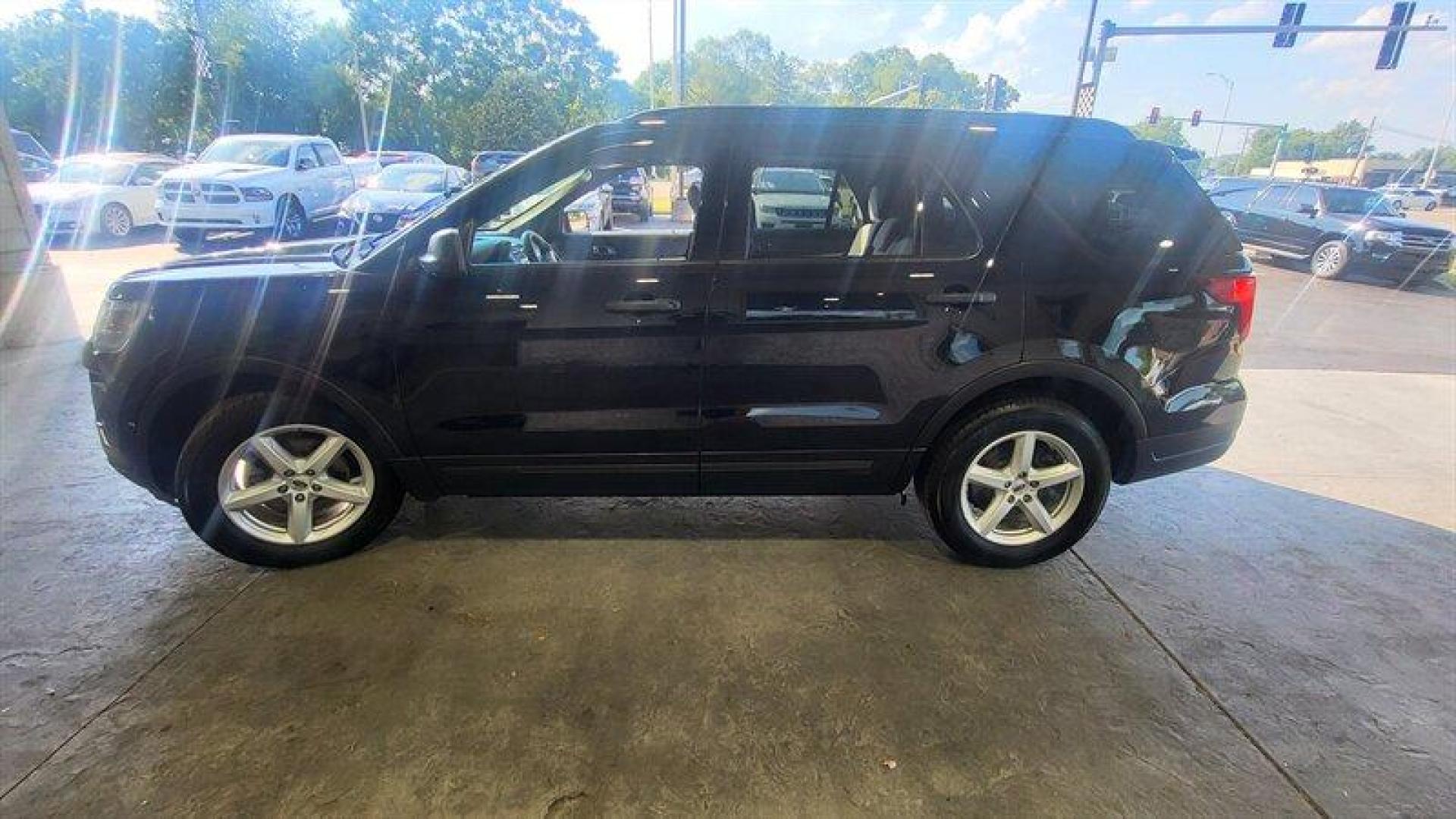 2018 Shadow Black Ford Explorer (1FM5K7B85JG) with an 3.5L V6 290hp 255ft. lbs. engine, Automatic transmission, located at 25355 Eames Street, Channahon, IL, 60410, (815) 467-1807, 41.429108, -88.228432 - Ladies and gentlemen, behold the 2018 Ford Explorer! This beast is powered by a 3.5L V6 engine that packs a punch with 290 horsepower and 255 foot-pounds of torque. You'll feel like you're driving a rocket ship, minus the whole "going to space" thing. Let's talk about the factory default features, - Photo#8