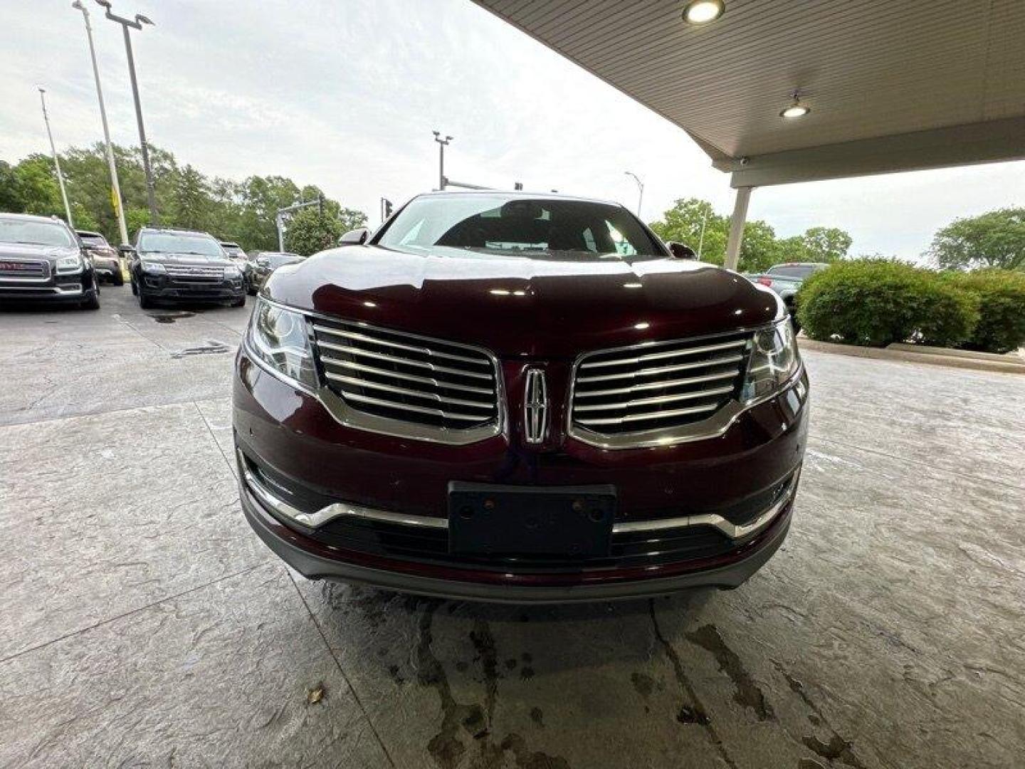 2017 Burgundy Velvet Tinted Clearcoat Lincoln MKX Reserve (2LMPJ6LP5HB) with an 2.7L Twin Turbo V6 335hp 380ft. lbs. engine, Automatic transmission, located at 25355 Eames Street, Channahon, IL, 60410, (815) 467-1807, 41.429108, -88.228432 - Photo#8