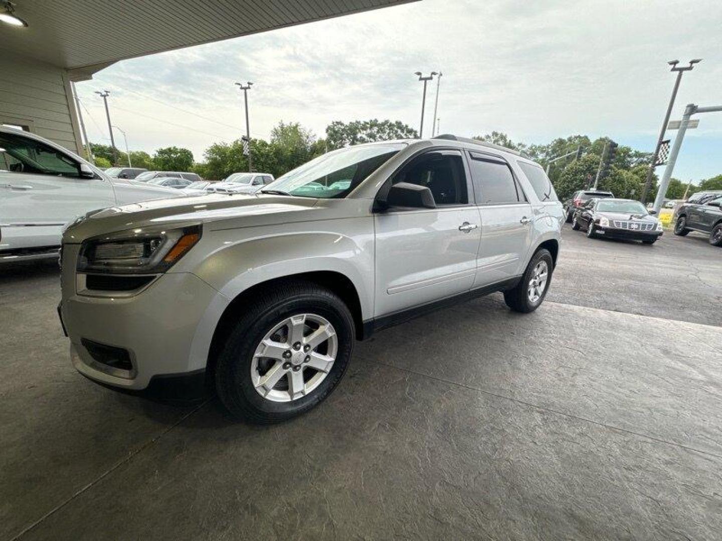 2015 Quicksilver Metallic GMC Acadia SLE-2 (1GKKRPKD9FJ) with an 3.6L V6 281hp 266ft. lbs. engine, Automatic transmission, located at 25355 Eames Street, Channahon, IL, 60410, (815) 467-1807, 41.429108, -88.228432 - Ladies and gentlemen, feast your eyes on the 2015 GMC Acadia SLE-2! This baby is powered by a 3.6L V6 engine that can pump out a whopping 281 horsepower and 266 ft. lbs. of torque. If you don't know what that means, just know that it's fast and powerful. Now, let's talk about the factory default f - Photo#7