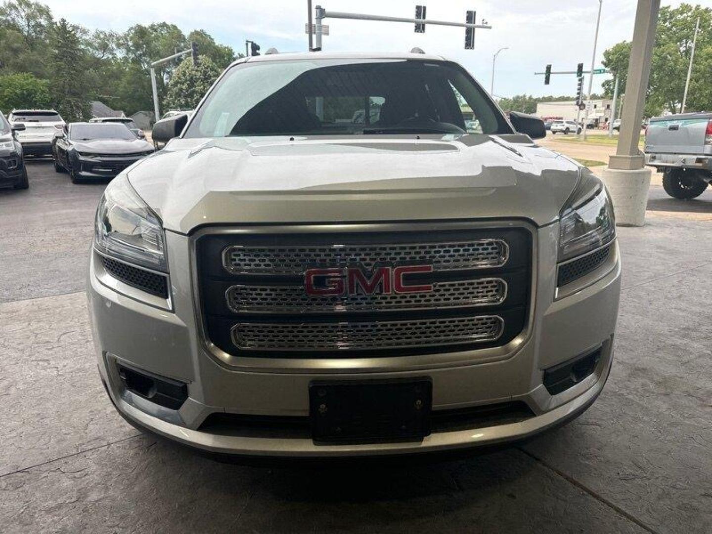 2015 Quicksilver Metallic GMC Acadia SLE-2 (1GKKRPKD9FJ) with an 3.6L V6 281hp 266ft. lbs. engine, Automatic transmission, located at 25355 Eames Street, Channahon, IL, 60410, (815) 467-1807, 41.429108, -88.228432 - Ladies and gentlemen, feast your eyes on the 2015 GMC Acadia SLE-2! This baby is powered by a 3.6L V6 engine that can pump out a whopping 281 horsepower and 266 ft. lbs. of torque. If you don't know what that means, just know that it's fast and powerful. Now, let's talk about the factory default f - Photo#8