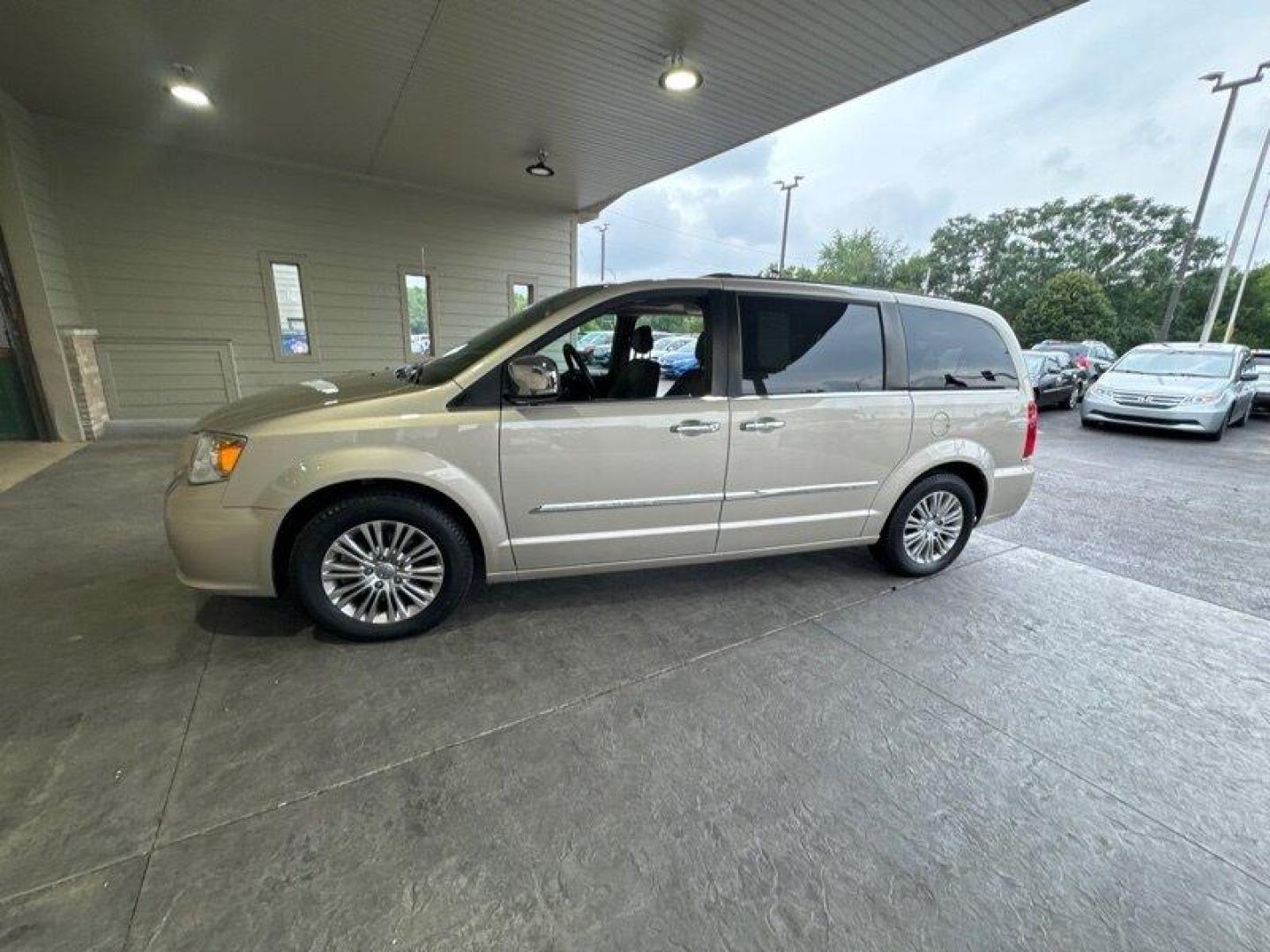 2016 Tan Chrysler Town and Country Touring-L (2C4RC1CG2GR) with an Pentastar 3.6L Flex Fuel V6 283hp 260ft. lbs. engine, Automatic transmission, located at 25355 Eames Street, Channahon, IL, 60410, (815) 467-1807, 41.429108, -88.228432 - Looking for a van that can do it all? Look no further than the 2016 Chrysler Town and Country Touring-L! This powerhouse is powered by a Pentastar 3.6L Flex Fuel V6 engine that delivers a whopping 283 horsepower and 260 ft-lbs of torque. But it's not just the engine that makes the Town and Cou - Photo#6