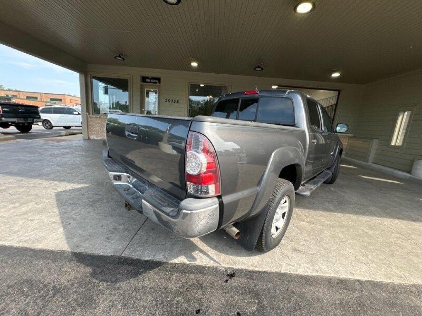 2012 Magnetic Gray Metallic Toyota Tacoma PreRunner V6 (3TMJU4GNXCM) with an 4.0L V6 236hp 266ft. lbs. engine, Automatic transmission, located at 25355 Eames Street, Channahon, IL, 60410, (815) 467-1807, 41.429108, -88.228432 - Photo#3