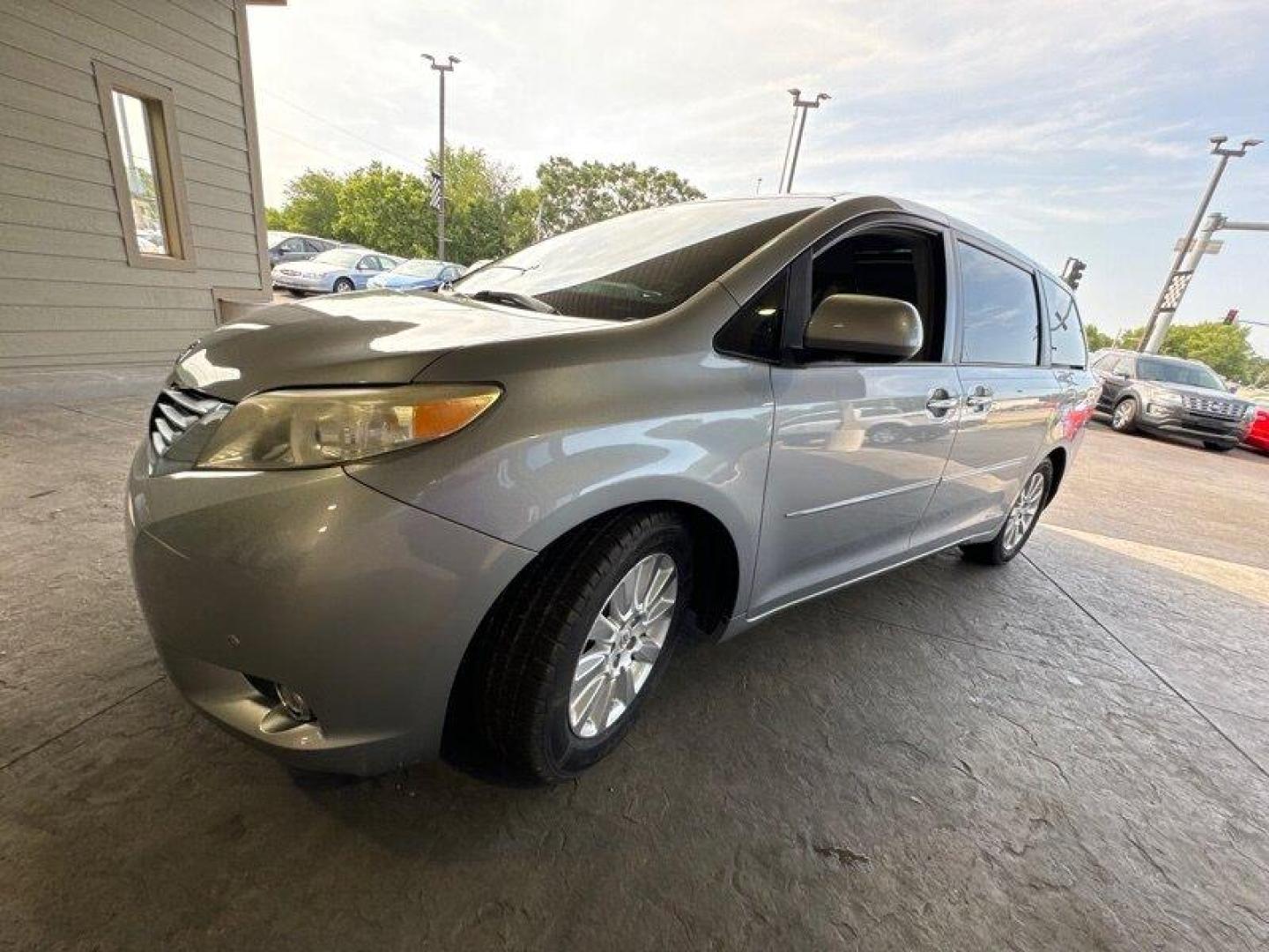 2012 Silver Sky Metallic Toyota Sienna XLE 8 Passenger (5TDYK3DC3CS) with an 3.5L V6 266hp 245ft. lbs. engine, Automatic transmission, located at 25355 Eames Street, Channahon, IL, 60410, (815) 467-1807, 41.429108, -88.228432 - Introducing the 2012 Toyota Sienna XLE 8-Passenger - a spacious and reliable minivan perfect for families or those who require ample cargo space. Powered by a 3.5L V6 engine that delivers an impressive 266 horsepower and 245 ft-lbs of torque, this vehicle provides a smooth and powerful driving exper - Photo#7