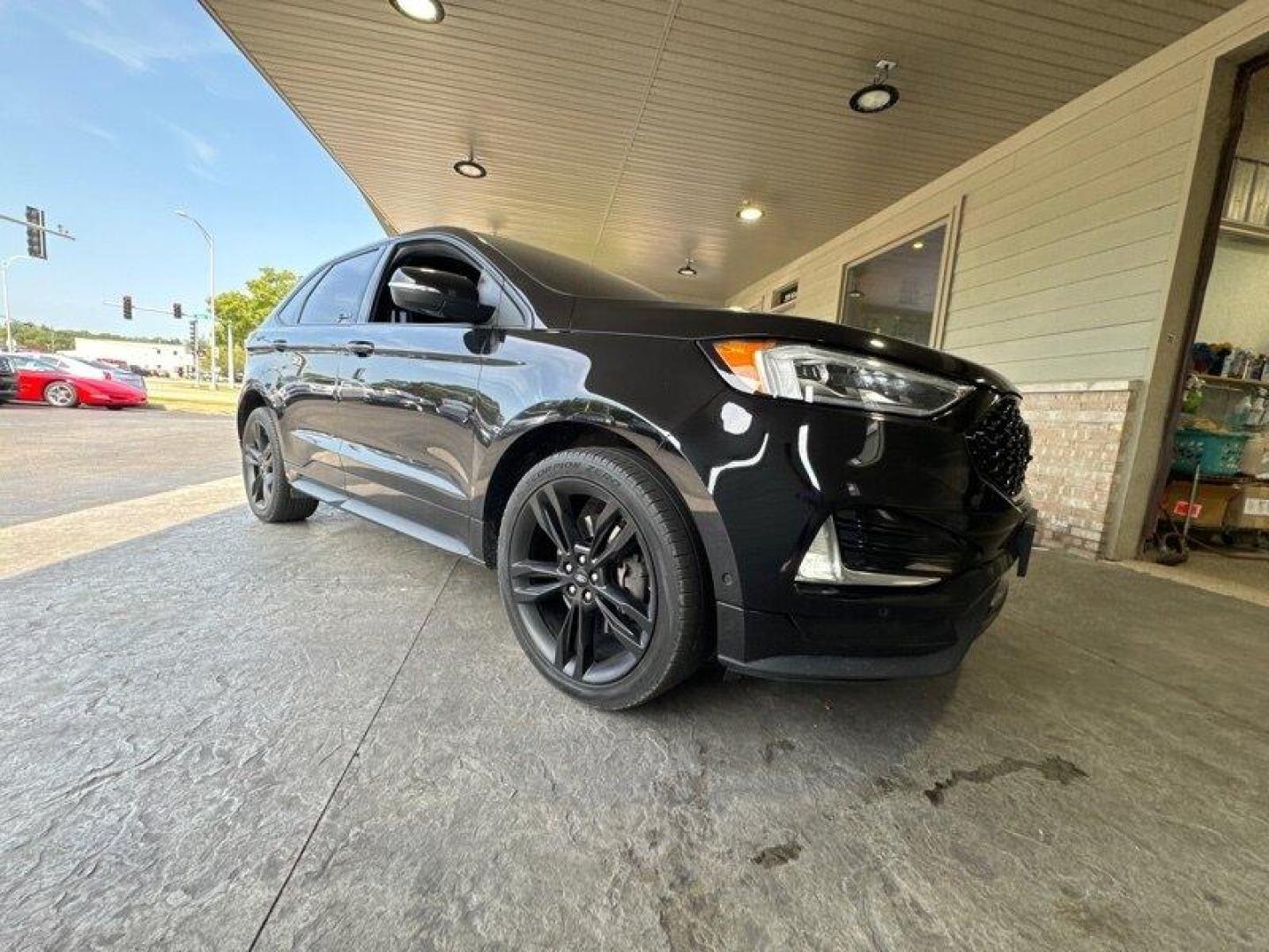 2019 Agate Black Ford Edge ST (2FMPK4AP2KB) with an EcoBoost 2.7L Twin Turbo V6 335hp 380ft. lbs. engine, Automatic transmission, located at 25355 Eames Street, Channahon, IL, 60410, (815) 467-1807, 41.429108, -88.228432 - Are you looking for a vehicle that packs a punch and turns heads on the road? Look no further than the 2019 Ford Edge ST. This powerful SUV is equipped with a cutting-edge EcoBoost 2.7L Twin Turbo V6 engine that delivers a whopping 335 horsepower and 380ft. lbs. of torque. But the power doesn't st - Photo#0