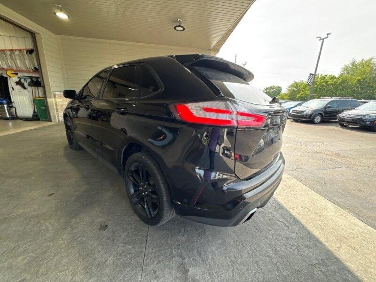 2019 Agate Black Ford Edge ST (2FMPK4AP2KB) with an EcoBoost 2.7L Twin Turbo V6 335hp 380ft. lbs. engine, Automatic transmission, located at 25355 Eames Street, Channahon, IL, 60410, (815) 467-1807, 41.429108, -88.228432 - Are you looking for a vehicle that packs a punch and turns heads on the road? Look no further than the 2019 Ford Edge ST. This powerful SUV is equipped with a cutting-edge EcoBoost 2.7L Twin Turbo V6 engine that delivers a whopping 335 horsepower and 380ft. lbs. of torque. But the power doesn't st - Photo#6