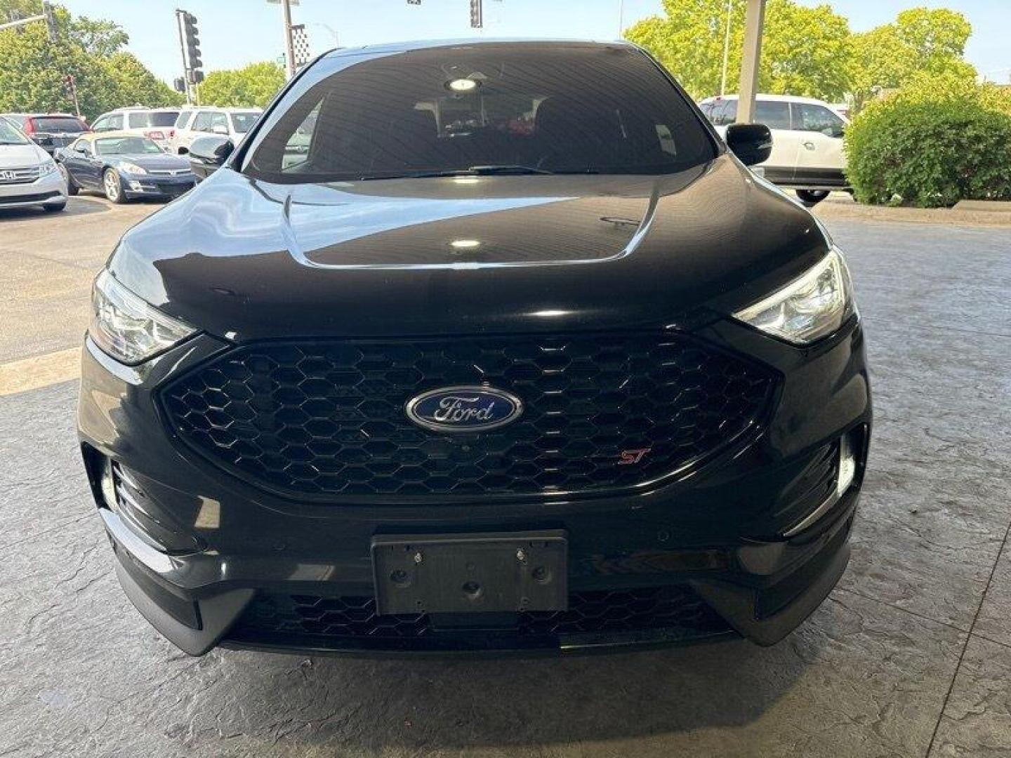 2019 Agate Black Ford Edge ST (2FMPK4AP2KB) with an EcoBoost 2.7L Twin Turbo V6 335hp 380ft. lbs. engine, Automatic transmission, located at 25355 Eames Street, Channahon, IL, 60410, (815) 467-1807, 41.429108, -88.228432 - Are you looking for a vehicle that packs a punch and turns heads on the road? Look no further than the 2019 Ford Edge ST. This powerful SUV is equipped with a cutting-edge EcoBoost 2.7L Twin Turbo V6 engine that delivers a whopping 335 horsepower and 380ft. lbs. of torque. But the power doesn't st - Photo#9