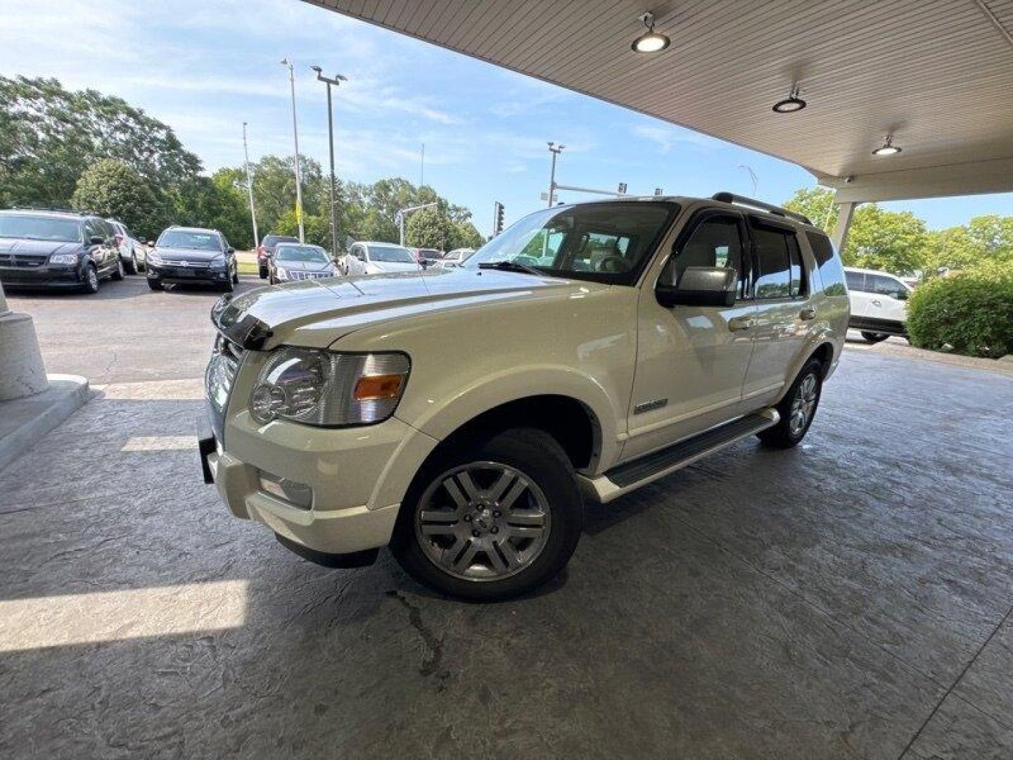 2007 White Sand Tri-Coat Ford Explorer Limited (1FMEU75E27U) with an 4.0 engine, Automatic transmission, located at 25355 Eames Street, Channahon, IL, 60410, (815) 467-1807, 41.429108, -88.228432 - Photo#6