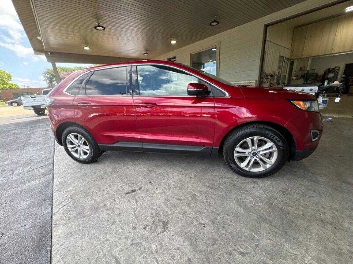 2015 Brown Ford Edge SEL (2FMTK3J85FB) with an 3.5L V6 280hp 250ft. lbs. engine, Automatic transmission, located at 25355 Eames Street, Channahon, IL, 60410, (815) 467-1807, 41.429108, -88.228432 - Photo#1