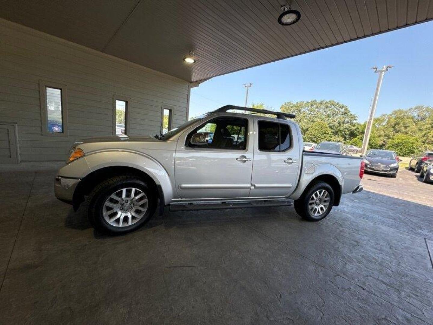 2012 Brilliant Silver Nissan Frontier SL (1N6AD0EV2CC) with an 4.0L V6 261hp 281ft. lbs. engine, Automatic transmission, located at 25355 Eames Street, Channahon, IL, 60410, (815) 467-1807, 41.429108, -88.228432 - Introducing the 2012 Nissan Frontier SL, a powerful and reliable pickup truck that's perfect for both work and play. This beauty is powered by a 4.0L V6 engine that delivers a whopping 261hp and 281ft. lbs. of torque, giving you all the power you need to tackle any job. One of the best things about - Photo#7