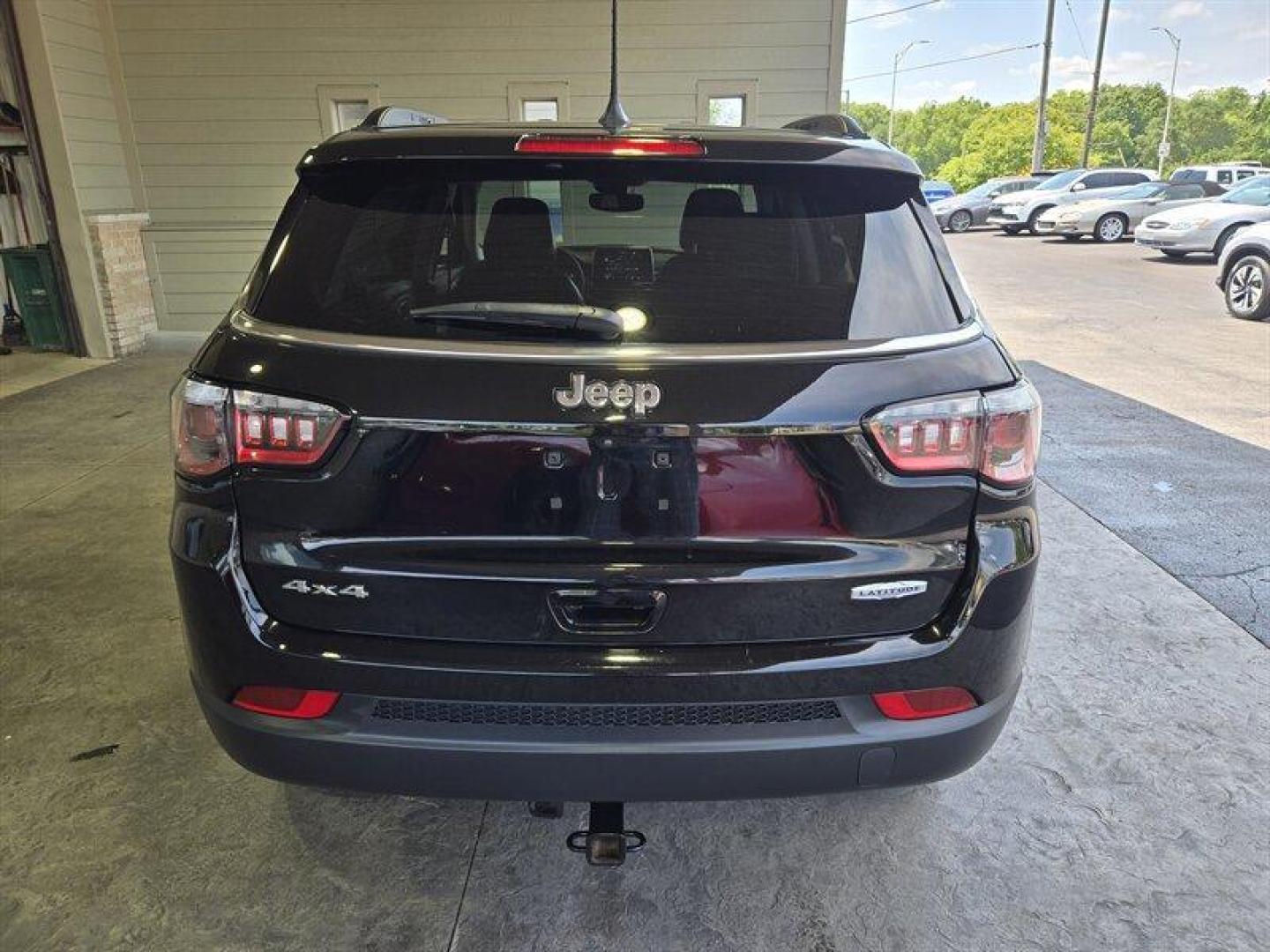 2022 Granite Crystal Metallic Clear Coat Jeep Compass Latitude (3C4NJDBB7NT) with an 2.4 engine, Automatic transmission, located at 25355 Eames Street, Channahon, IL, 60410, (815) 467-1807, 41.429108, -88.228432 - Photo#4