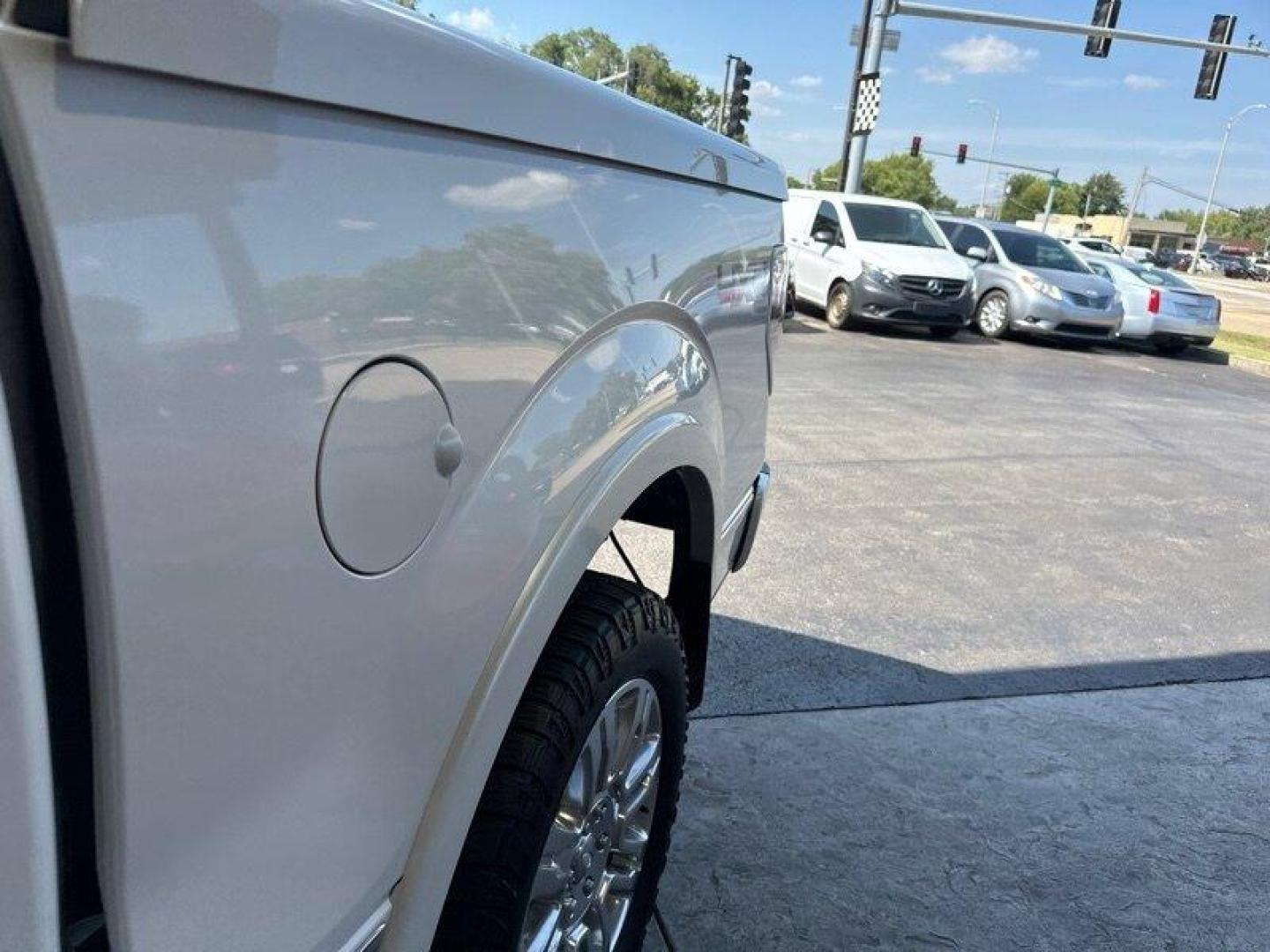 2010 White Platinum Metallic Tri-Coat Ford F-150 Platinum (1FTFW1EV1AF) with an Triton 5.4L Flex Fuel V8 320hp 390ft. lbs. engine, Automatic transmission, located at 25355 Eames Street, Channahon, IL, 60410, (815) 467-1807, 41.429108, -88.228432 - Photo#9