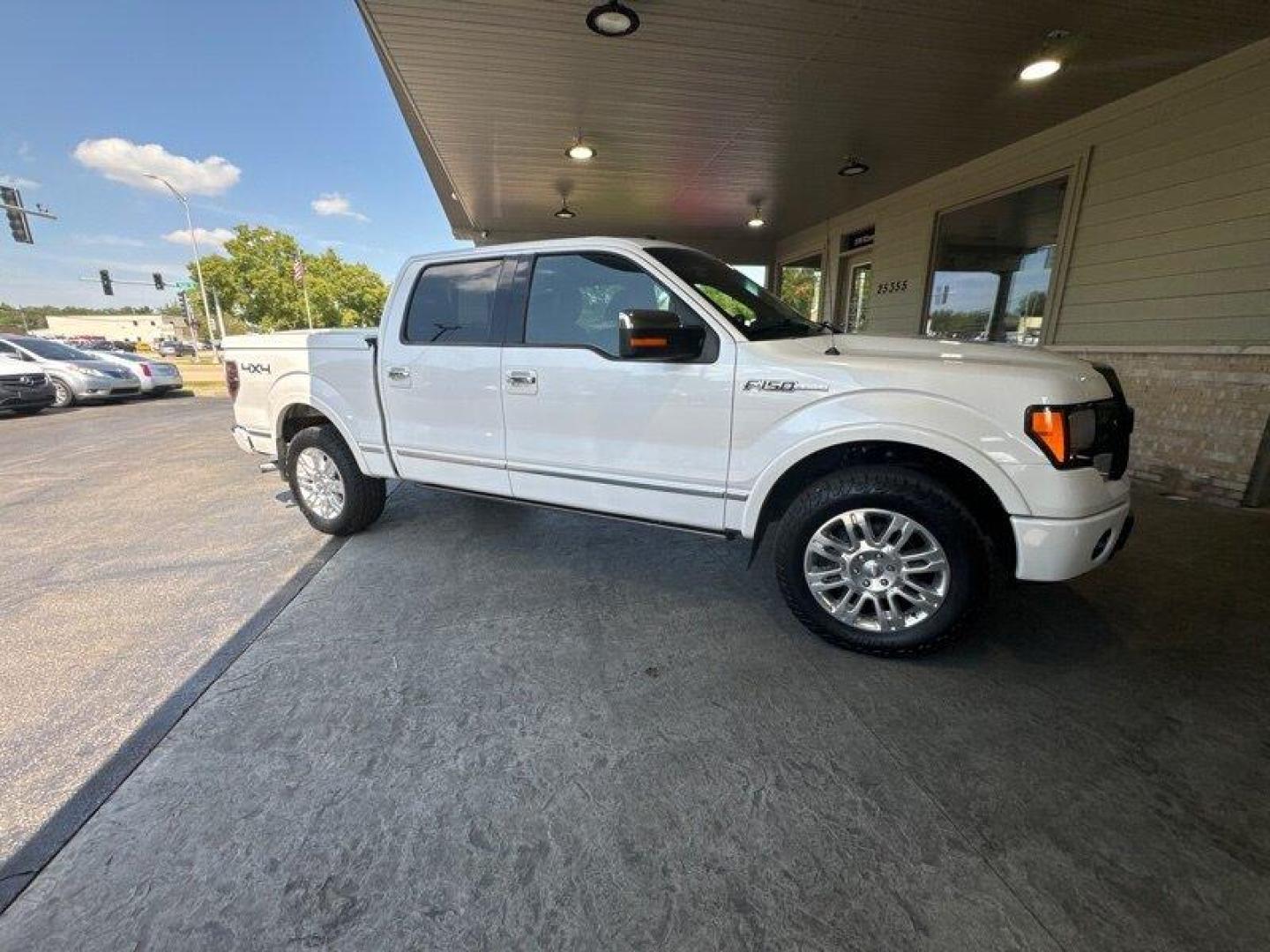 2010 White Platinum Metallic Tri-Coat Ford F-150 Platinum (1FTFW1EV1AF) with an Triton 5.4L Flex Fuel V8 320hp 390ft. lbs. engine, Automatic transmission, located at 25355 Eames Street, Channahon, IL, 60410, (815) 467-1807, 41.429108, -88.228432 - Photo#1