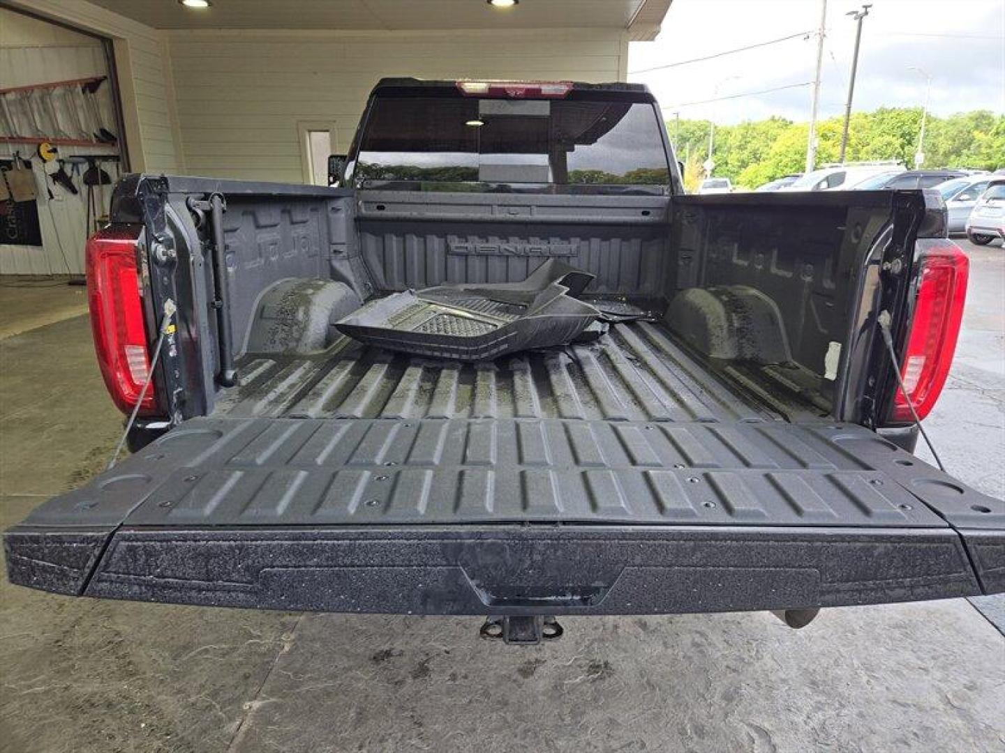 2021 Carbon Black Metallic GMC Sierra 2500 Denali (1GT49REY5MF) with an Duramax 6.6L Biodiesel Turbo V8 445hp 910ft. lbs. engine, Automatic transmission, located at 25355 Eames Street, Channahon, IL, 60410, (815) 467-1807, 41.429108, -88.228432 - *NEW TIRES AND BRAKES* Introducing the ultimate workhorse, the 2021 GMC Sierra 2500 Denali! This beast is equipped with a monstrous Duramax 6.6L Biodiesel Turbo V8 engine that churns out a jaw-dropping 445 horsepower and a staggering 910 ft. lbs. of torque. If you're looking for a truck that can ha - Photo#5