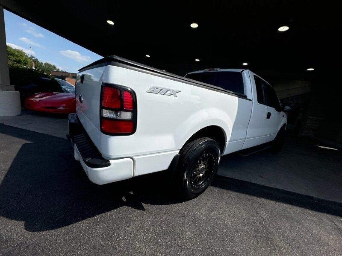 2008 Oxford White Clearcoat Ford F-150 STX (1FTRX12W28K) with an 4.6L V8 248hp 294ft. lbs. engine, Automatic transmission, located at 25355 Eames Street, Channahon, IL, 60410, (815) 467-1807, 41.429108, -88.228432 - Photo#2