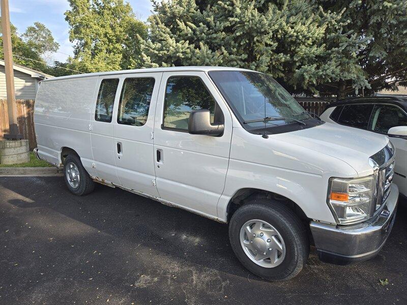 photo of 2011 Ford E-250 Van