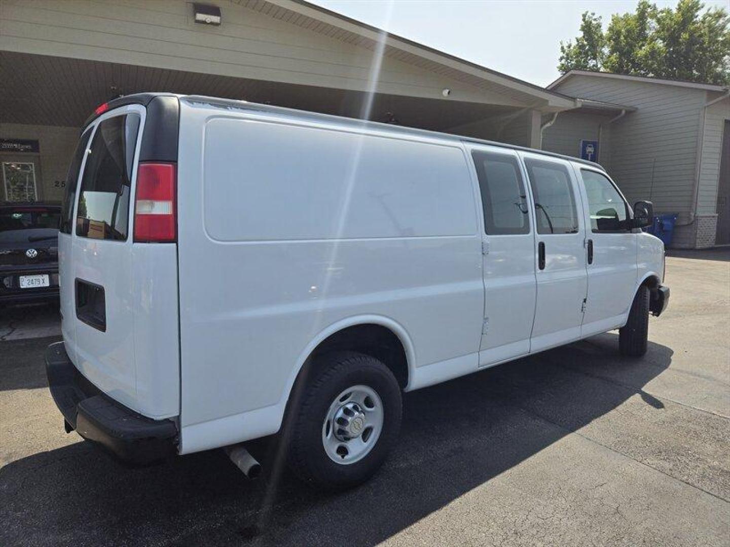 2012 Summit White Chevrolet Express Work Van Cargo (1GCZGUBG5C1) with an 6.0L Flex Fuel V8 323hp 373ft. lbs. engine, Automatic transmission, located at 25355 Eames Street, Channahon, IL, 60410, (815) 467-1807, 41.429108, -88.228432 - Photo#3