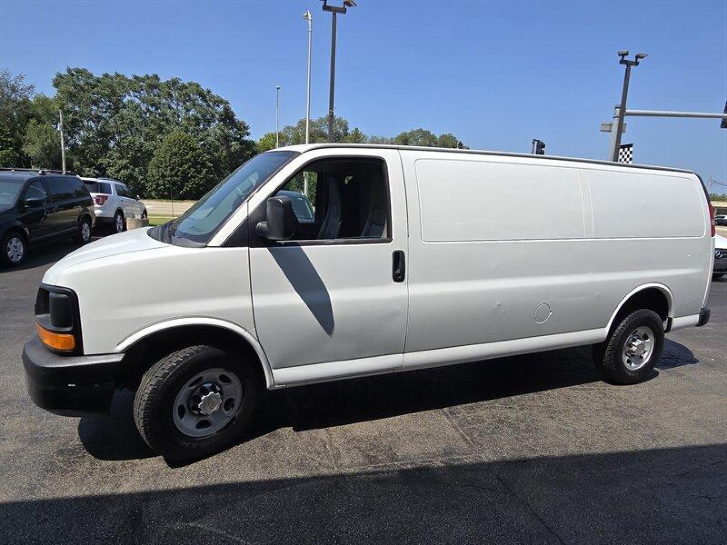 2012 Summit White Chevrolet Express Work Van Cargo (1GCZGUBG5C1) with an 6.0L Flex Fuel V8 323hp 373ft. lbs. engine, Automatic transmission, located at 25355 Eames Street, Channahon, IL, 60410, (815) 467-1807, 41.429108, -88.228432 - Photo#7