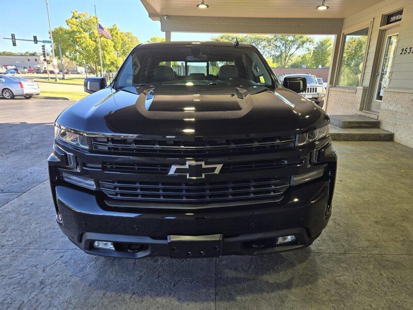 2020 Black Chevrolet Silverado 1500 RST (3GCUYEED2LG) with an EcoTec3 5.3L V8 355hp 383ft. lbs. engine, Automatic transmission, located at 25355 Eames Street, Channahon, IL, 60410, (815) 467-1807, 41.429108, -88.228432 - Oh, honey, get ready to turn heads with the 2020 Chevrolet Silverado 1500 RST. This bad boy is powered by a beastly EcoTec3 5.3L V8 engine that delivers a whopping 355 horsepower and 383 foot-pounds of torque. Talk about muscle! Let's talk about the factory default features, shall we? This baby com - Photo#11