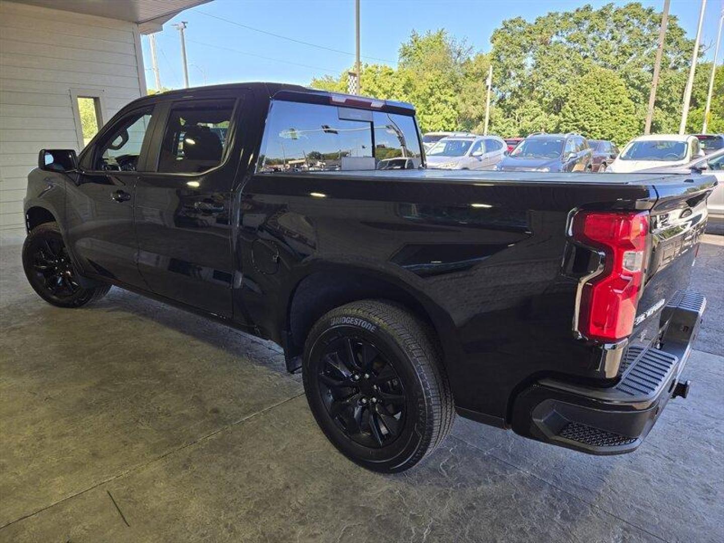 2020 Black Chevrolet Silverado 1500 RST (3GCUYEED2LG) with an EcoTec3 5.3L V8 355hp 383ft. lbs. engine, Automatic transmission, located at 25355 Eames Street, Channahon, IL, 60410, (815) 467-1807, 41.429108, -88.228432 - Oh, honey, get ready to turn heads with the 2020 Chevrolet Silverado 1500 RST. This bad boy is powered by a beastly EcoTec3 5.3L V8 engine that delivers a whopping 355 horsepower and 383 foot-pounds of torque. Talk about muscle! Let's talk about the factory default features, shall we? This baby com - Photo#8