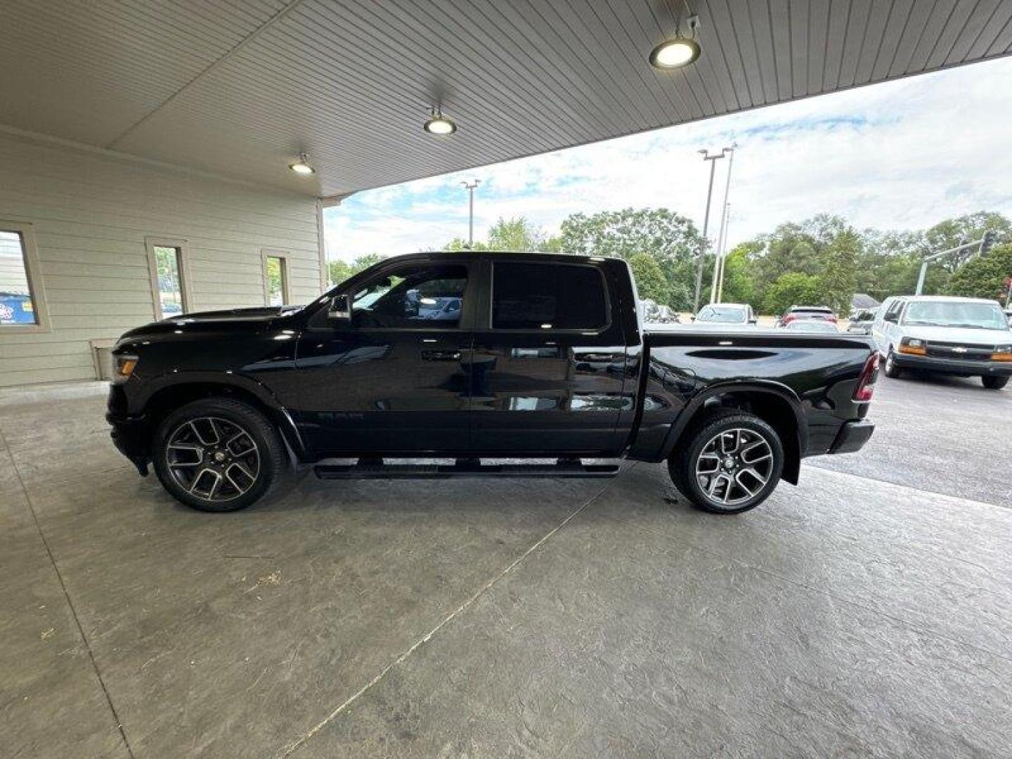 2019 Diamond Black Crystal Pearl Coat Ram 1500 Laramie (1C6SRFJT1KN) with an 5.7 engine, Automatic transmission, located at 25355 Eames Street, Channahon, IL, 60410, (815) 467-1807, 41.429108, -88.228432 - Photo#5