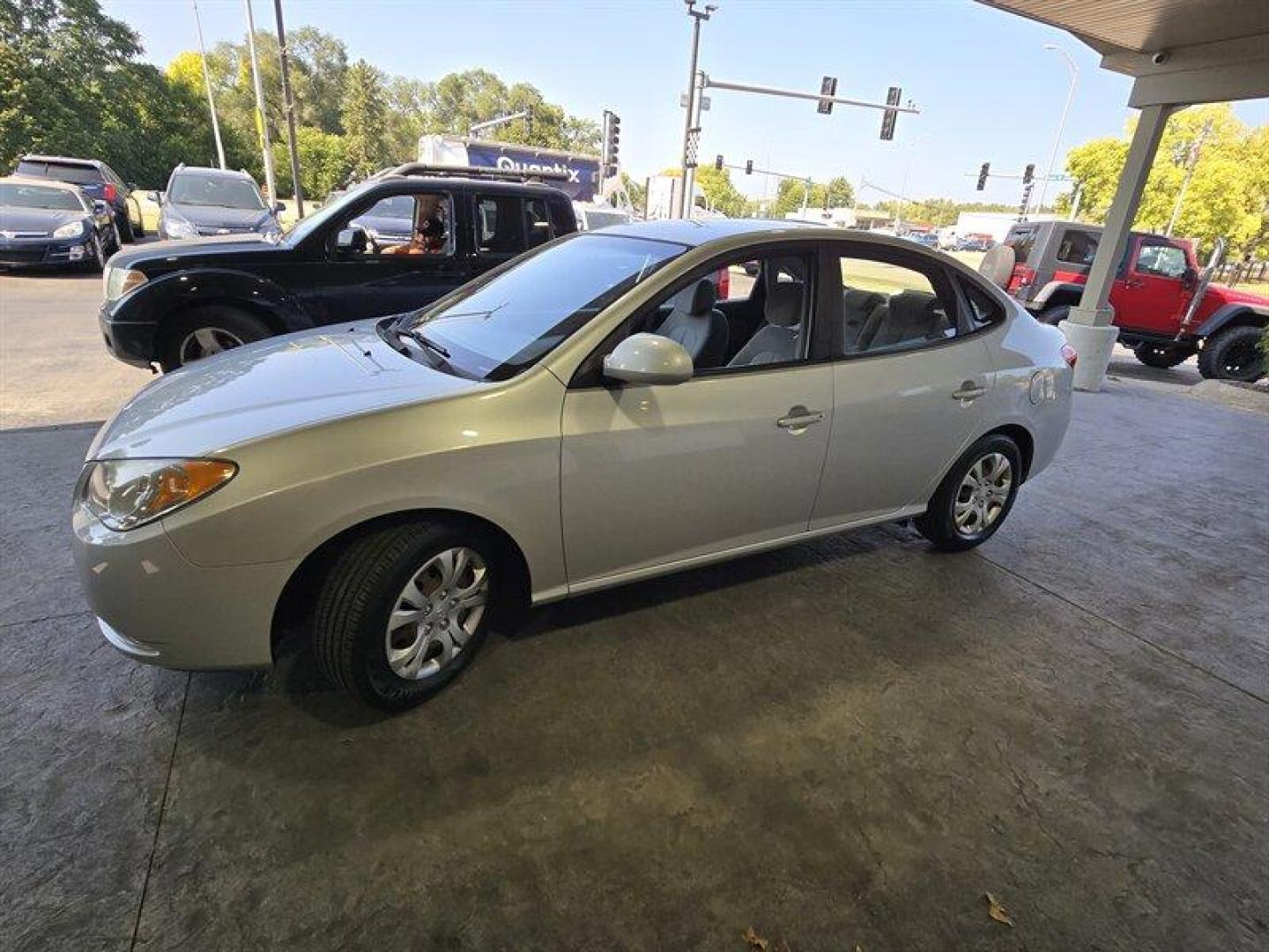 2009 Quicksilver Hyundai ELANTRA GLS (KMHDU46D19U) with an 2.0L I4 138hp 136ft. lbs. engine, Automatic transmission, located at 25355 Eames Street, Channahon, IL, 60410, (815) 467-1807, 41.429108, -88.228432 - Introducing our 2009 Hyundai ELANTRA GLS! This vehicle is the perfect combination of style, comfort, and performance, making it an ideal choice for anyone who is looking for an affordable and reliable car. Under the hood, you'll find a powerful 2.0L I4 engine that delivers 138 horsepower and 136 ft- - Photo#6