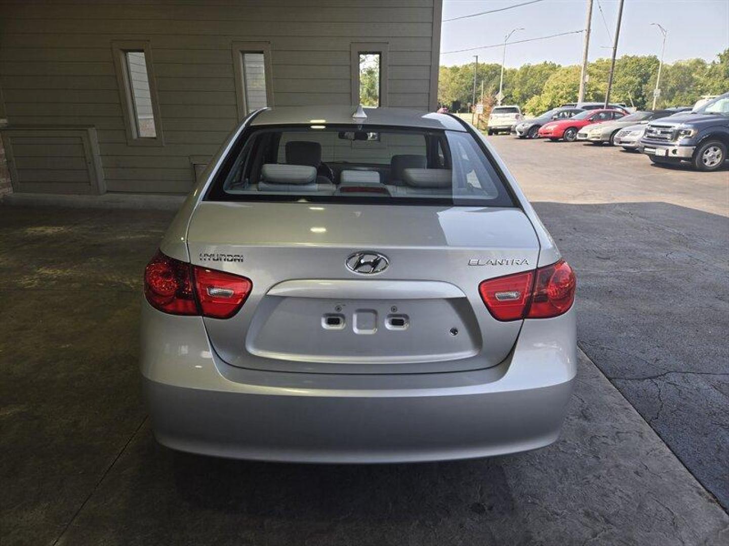 2009 Quicksilver Hyundai ELANTRA GLS (KMHDU46D79U) with an 2.0L I4 138hp 136ft. lbs. engine, Automatic transmission, located at 25355 Eames Street, Channahon, IL, 60410, (815) 467-1807, 41.429108, -88.228432 - Photo#4