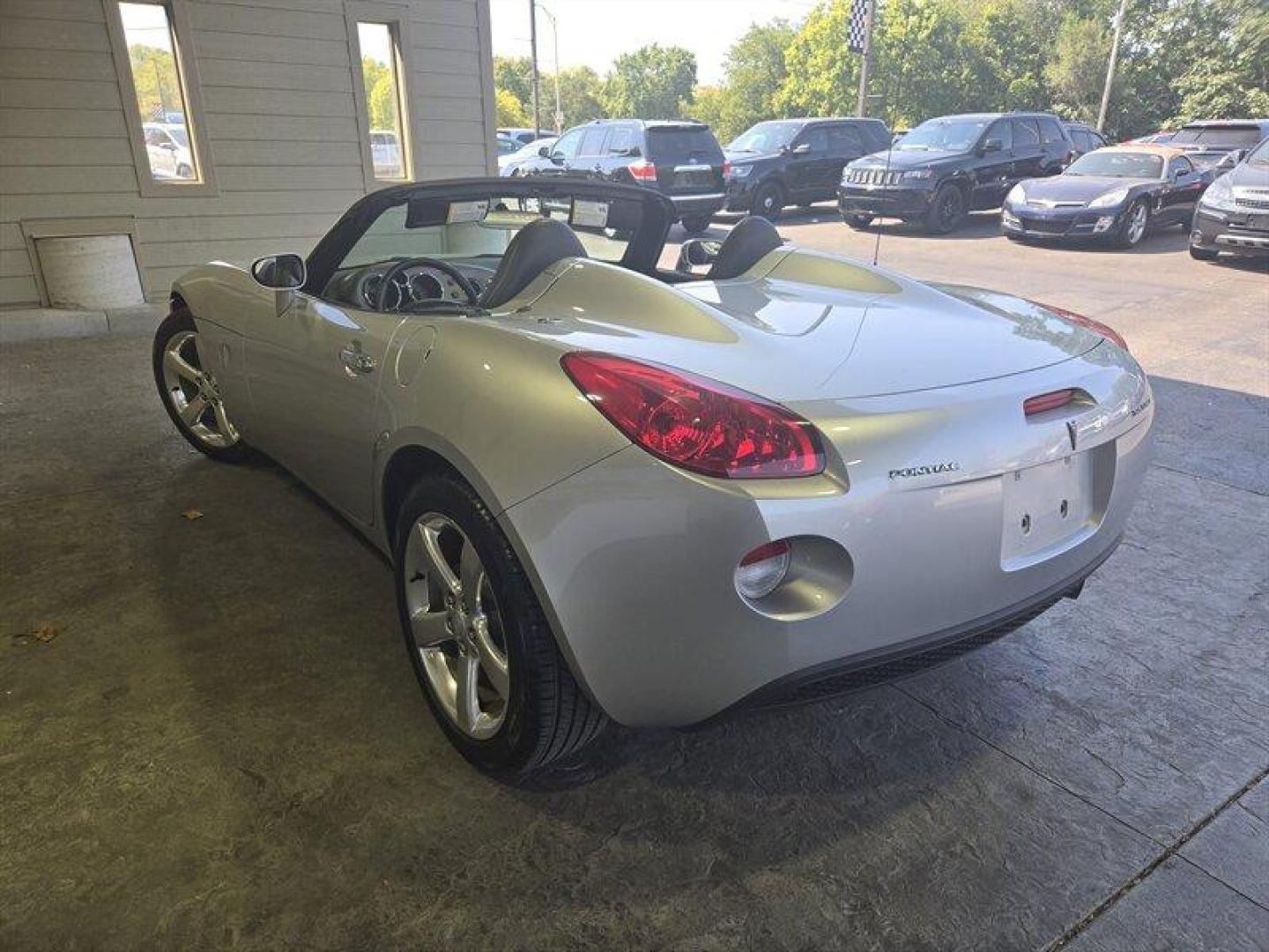 2006 Cool Pontiac Solstice (1G2MB35B26Y) with an 2L NA I4 double overhead cam (DOHC) 16V engine, 5 Speed Manual transmission, located at 25355 Eames Street, Channahon, IL, 60410, (815) 467-1807, 41.429108, -88.228432 - Photo#6