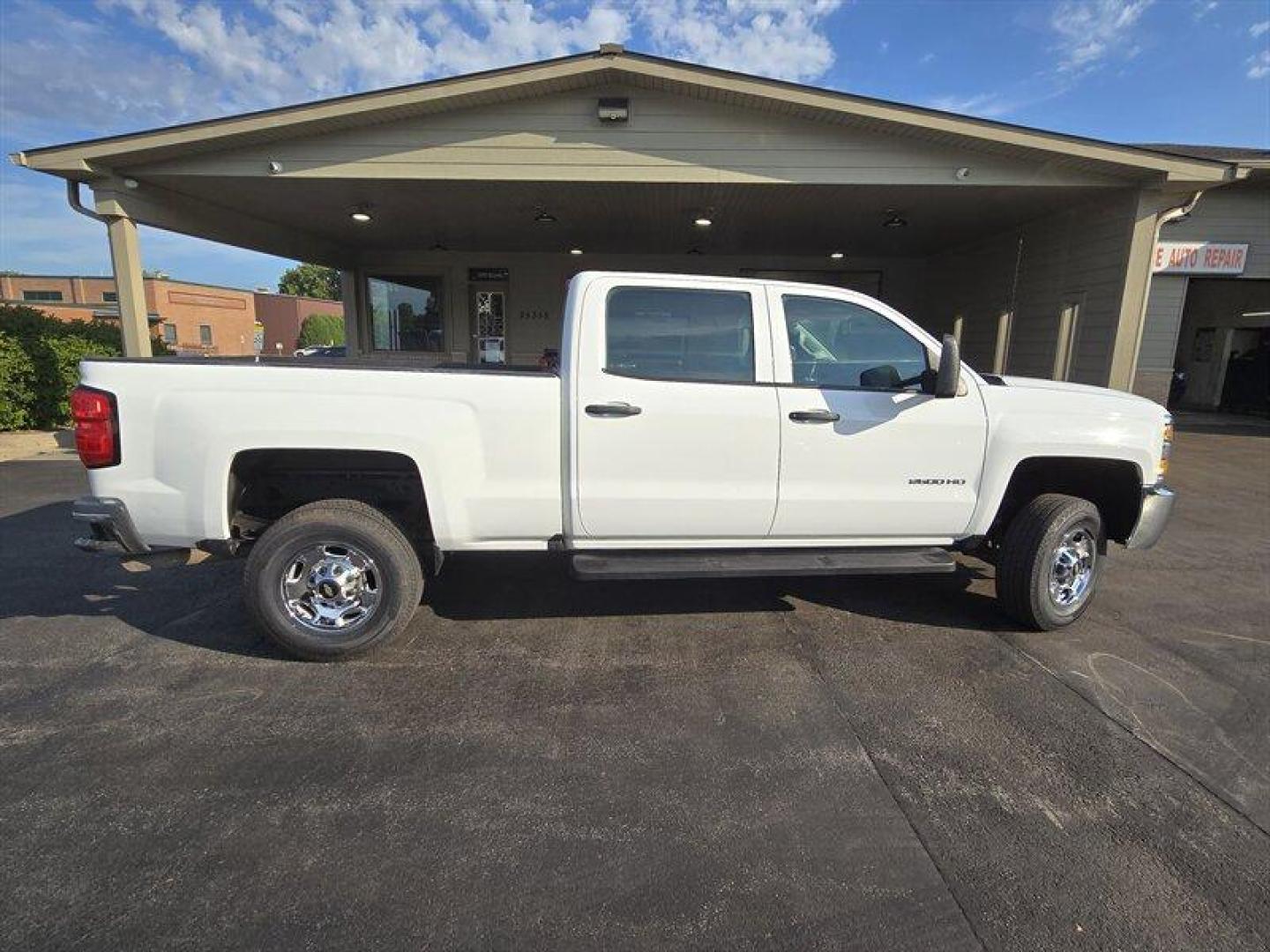 2016 Summit White Chevrolet Silverado 2500 Work Truck (1GC1KUEG3GF) with an Vortec 6.0L Flex Fuel V8 360hp 380ft. lbs. engine, Automatic transmission, located at 25355 Eames Street, Channahon, IL, 60410, (815) 467-1807, 41.429108, -88.228432 - Photo#2