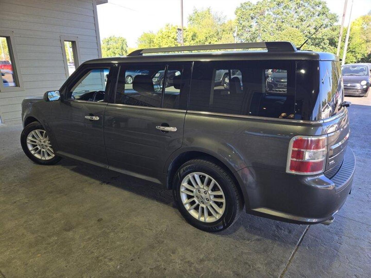 2018 Magnetic Ford Flex SEL (2FMGK5C87JB) with an 3.5L V6 287hp 254ft. lbs. engine, Automatic transmission, located at 25355 Eames Street, Channahon, IL, 60410, (815) 467-1807, 41.429108, -88.228432 - Introducing the 2018 Ford Flex SEL - the perfect blend of style, comfort, and power! This beauty is powered by a 3.5L V6 engine that packs a punch with 287 horsepower and 254 ft. lbs. of torque. And the best part? It comes with a factory default package of amazing features that will make your drivin - Photo#7