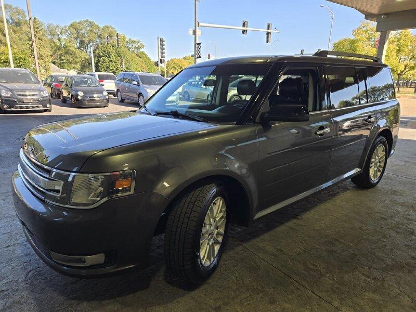 2018 Magnetic Ford Flex SEL (2FMGK5C87JB) with an 3.5L V6 287hp 254ft. lbs. engine, Automatic transmission, located at 25355 Eames Street, Channahon, IL, 60410, (815) 467-1807, 41.429108, -88.228432 - Introducing the 2018 Ford Flex SEL - the perfect blend of style, comfort, and power! This beauty is powered by a 3.5L V6 engine that packs a punch with 287 horsepower and 254 ft. lbs. of torque. And the best part? It comes with a factory default package of amazing features that will make your drivin - Photo#10