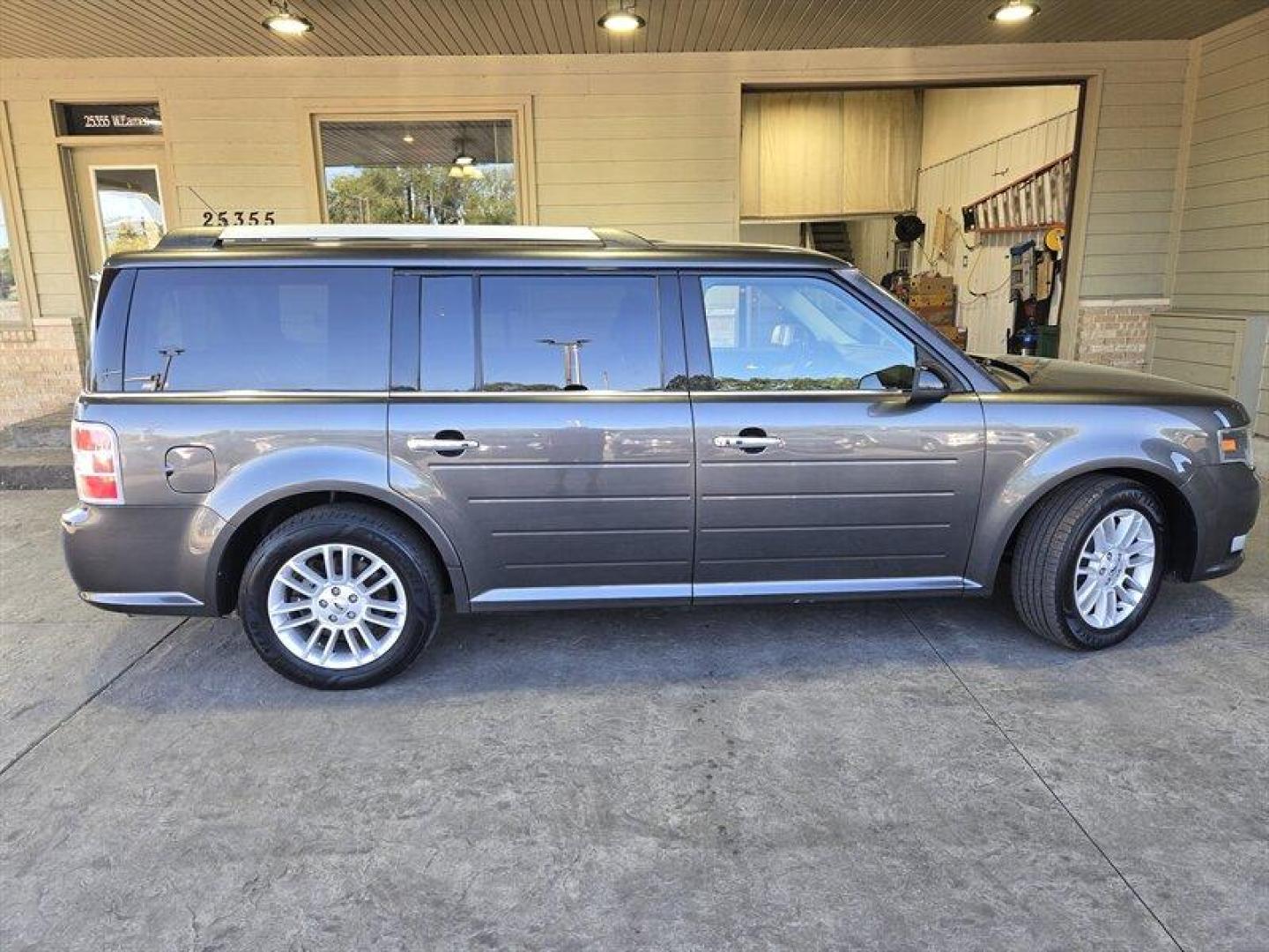 2018 Magnetic Ford Flex SEL (2FMGK5C87JB) with an 3.5L V6 287hp 254ft. lbs. engine, Automatic transmission, located at 25355 Eames Street, Channahon, IL, 60410, (815) 467-1807, 41.429108, -88.228432 - Introducing the 2018 Ford Flex SEL - the perfect blend of style, comfort, and power! This beauty is powered by a 3.5L V6 engine that packs a punch with 287 horsepower and 254 ft. lbs. of torque. And the best part? It comes with a factory default package of amazing features that will make your drivin - Photo#2