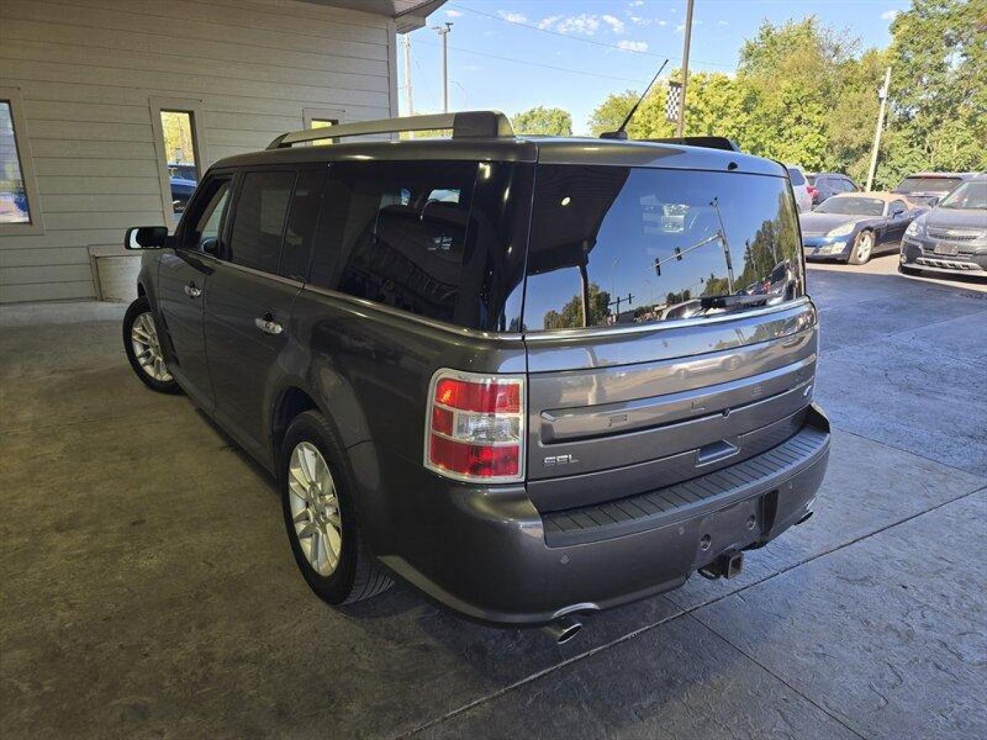 2018 Magnetic Ford Flex SEL (2FMGK5C87JB) with an 3.5L V6 287hp 254ft. lbs. engine, Automatic transmission, located at 25355 Eames Street, Channahon, IL, 60410, (815) 467-1807, 41.429108, -88.228432 - Introducing the 2018 Ford Flex SEL - the perfect blend of style, comfort, and power! This beauty is powered by a 3.5L V6 engine that packs a punch with 287 horsepower and 254 ft. lbs. of torque. And the best part? It comes with a factory default package of amazing features that will make your drivin - Photo#6