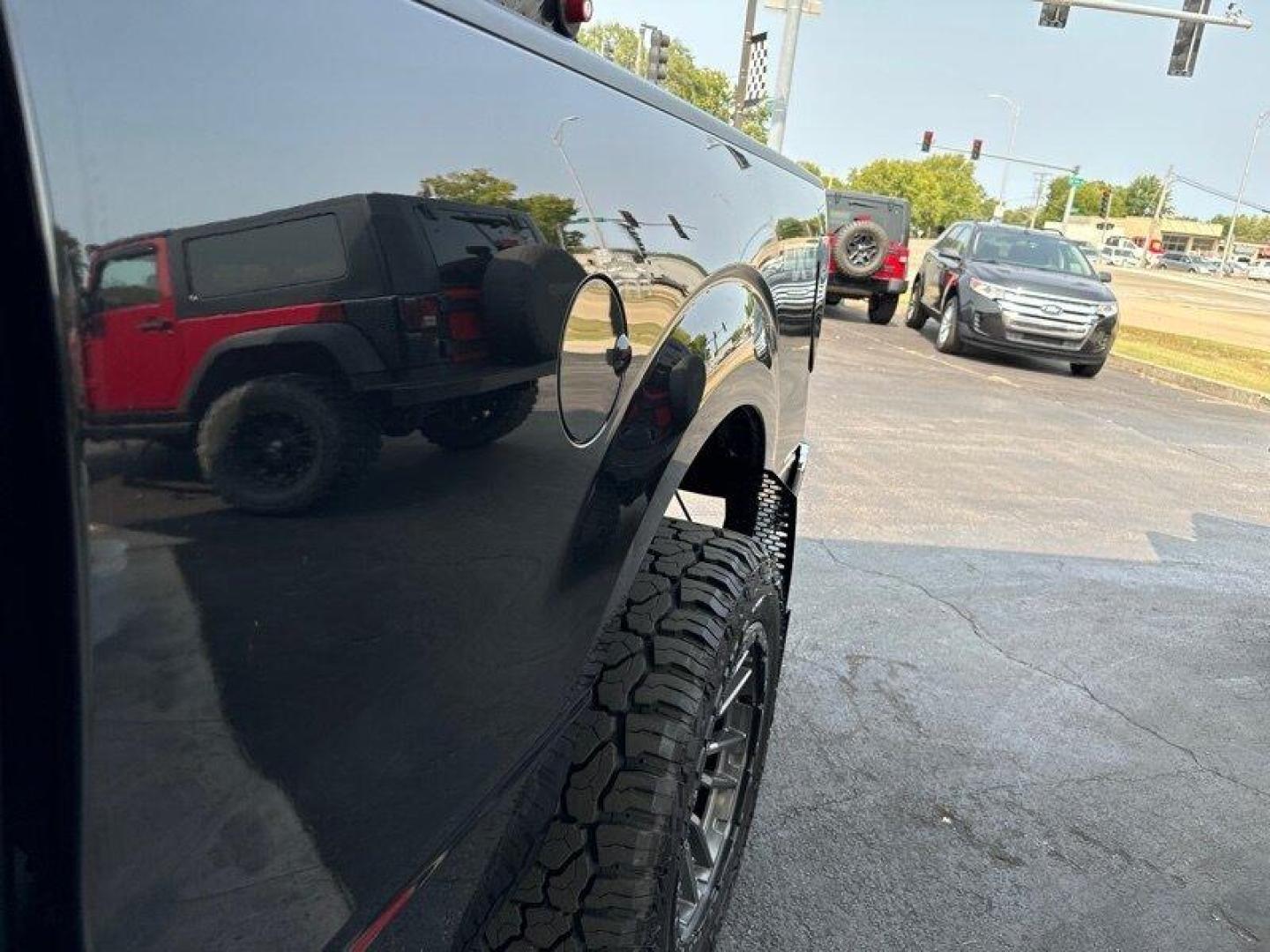 2014 Tuxedo Black Metallic Ford F-150 XLT (1FTFX1ET9EF) with an EcoBoost 3.5L Twin Turbo V6 365hp 420ft. lbs. engine, Automatic transmission, located at 25355 Eames Street, Channahon, IL, 60410, (815) 467-1807, 41.429108, -88.228432 - Looking for a powerful, yet fuel-efficient truck that won't let you down? Look no further than the 2014 Ford F-150 XLT. This bad boy is powered by an EcoBoost 3.5L Twin Turbo V6 engine that pumps out an impressive 365 horsepower and 420 ft-lbs of torque. With a factory default speed of zero to 60 mp - Photo#9