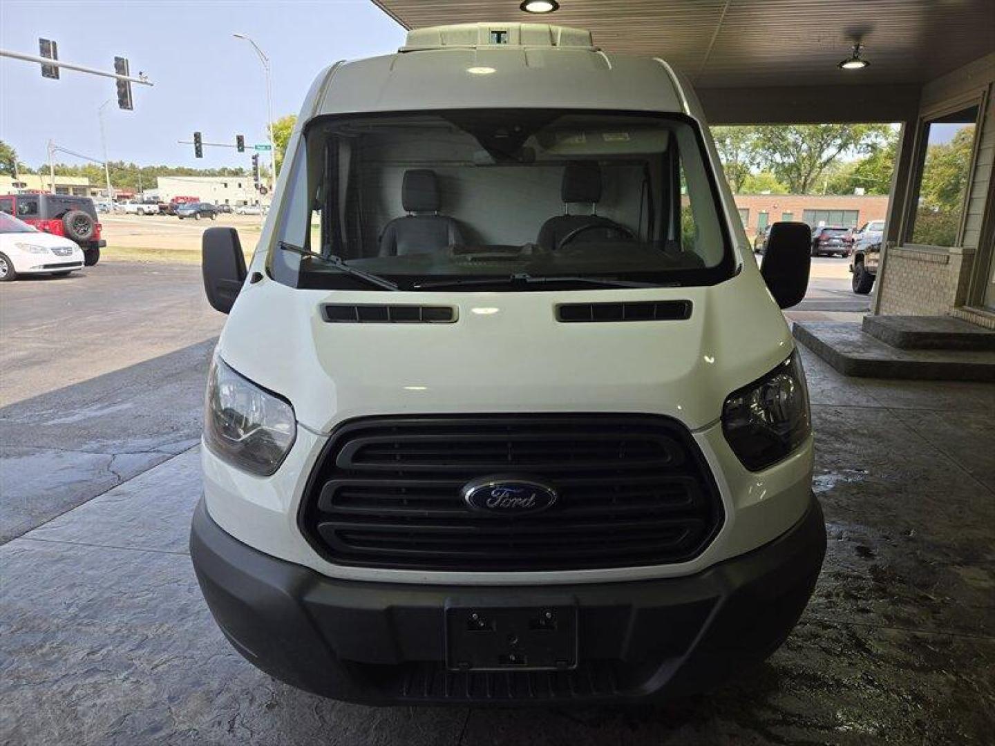 2016 Oxford White Ford Transit (1FTYR2CM8GK) with an 3.7L Flex Fuel V6 275hp 260ft. lbs. engine, Automatic transmission, located at 25355 Eames Street, Channahon, IL, 60410, (815) 467-1807, 41.429108, -88.228432 - ** THIS TRANSIT WITH A THERMO KING REEFER UNIT JUST CAME IN AND IS IN THE PROCESS OF GETTING SERVICED AND DETAILIED. CALL FOR AVALIABLILITY. ** Introducing a 2016 Ford Transit 250, a versatile and reliable commercial van that is perfect for businesses on the go. Powered by a 3.7L Flex Fuel V6 engine - Photo#10