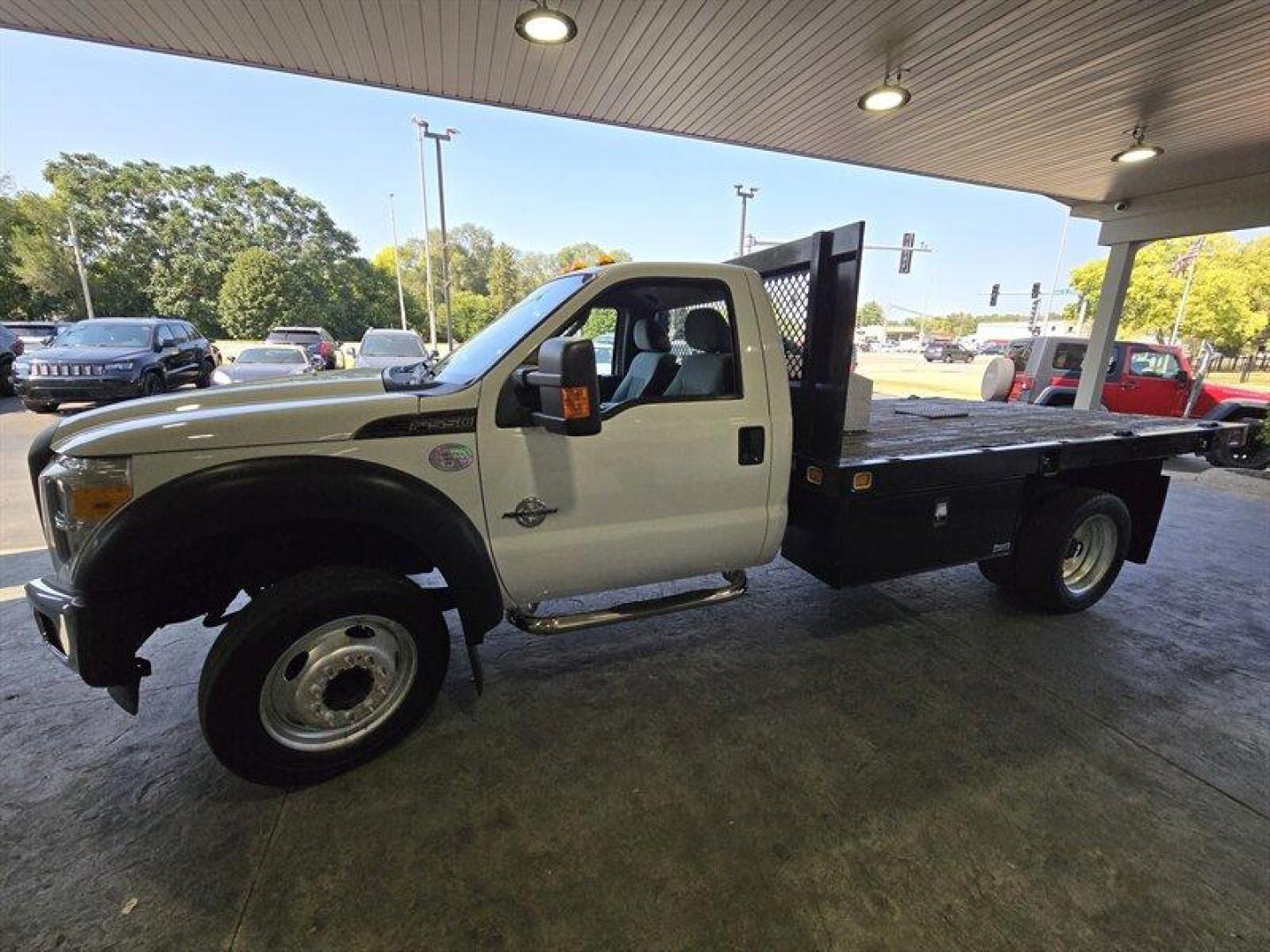 2016 White Ford F-550 DRW (1FDUF5GT5GE) with an 6.7 engine, Automatic transmission, located at 25355 Eames Street, Channahon, IL, 60410, (815) 467-1807, 41.429108, -88.228432 - ** 11 FOOT KNAPHEIDE FLAT BED WITH FUEL TANK. ** Introducing a 2016 Ford F-550, a powerful workhorse with a 6.7 engine that delivers exceptional performance. This vehicle is in excellent overall condition, making it a reliable choice for anyone in need of a dependable truck. The exterior of this F- - Photo#7