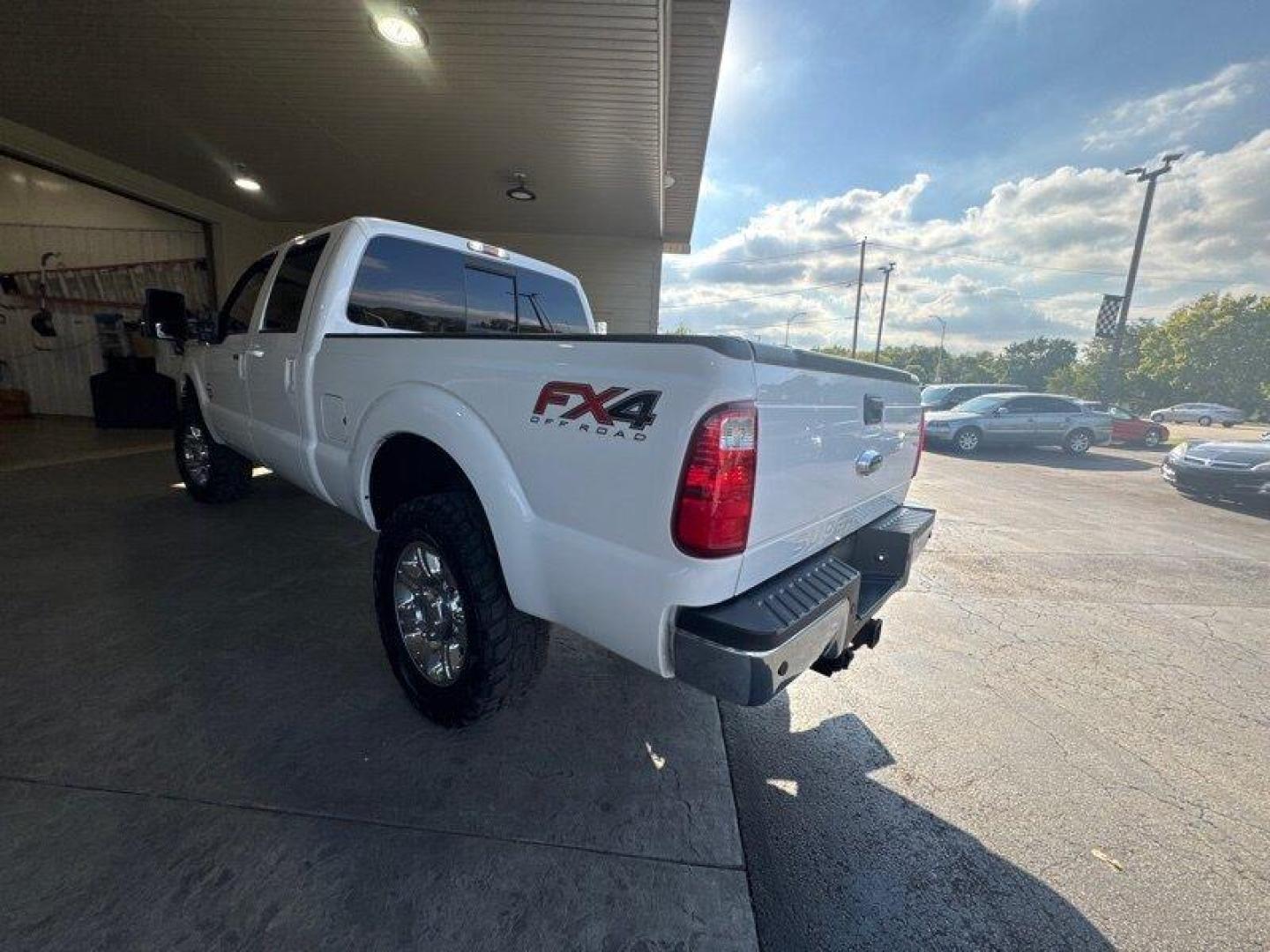 2015 White Platinum Metallic Tri-Coat Ford F-250 Lariat (1FT7W2BT3FE) with an Power Stroke 6.7L Biodiesel Turbo V8 440hp 860ft. engine, Automatic transmission, located at 25355 Eames Street, Channahon, IL, 60410, (815) 467-1807, 41.429108, -88.228432 - Introducing the 2015 Ford F-250 Super Duty Lariat, a robust and reliable truck that is designed to handle any job with ease. This truck is powered by a Power Stroke 6.7L Biodiesel Turbo V8 engine that generates an impressive 440 horsepower and 860ft. of torque, providing you with the power you need - Photo#5