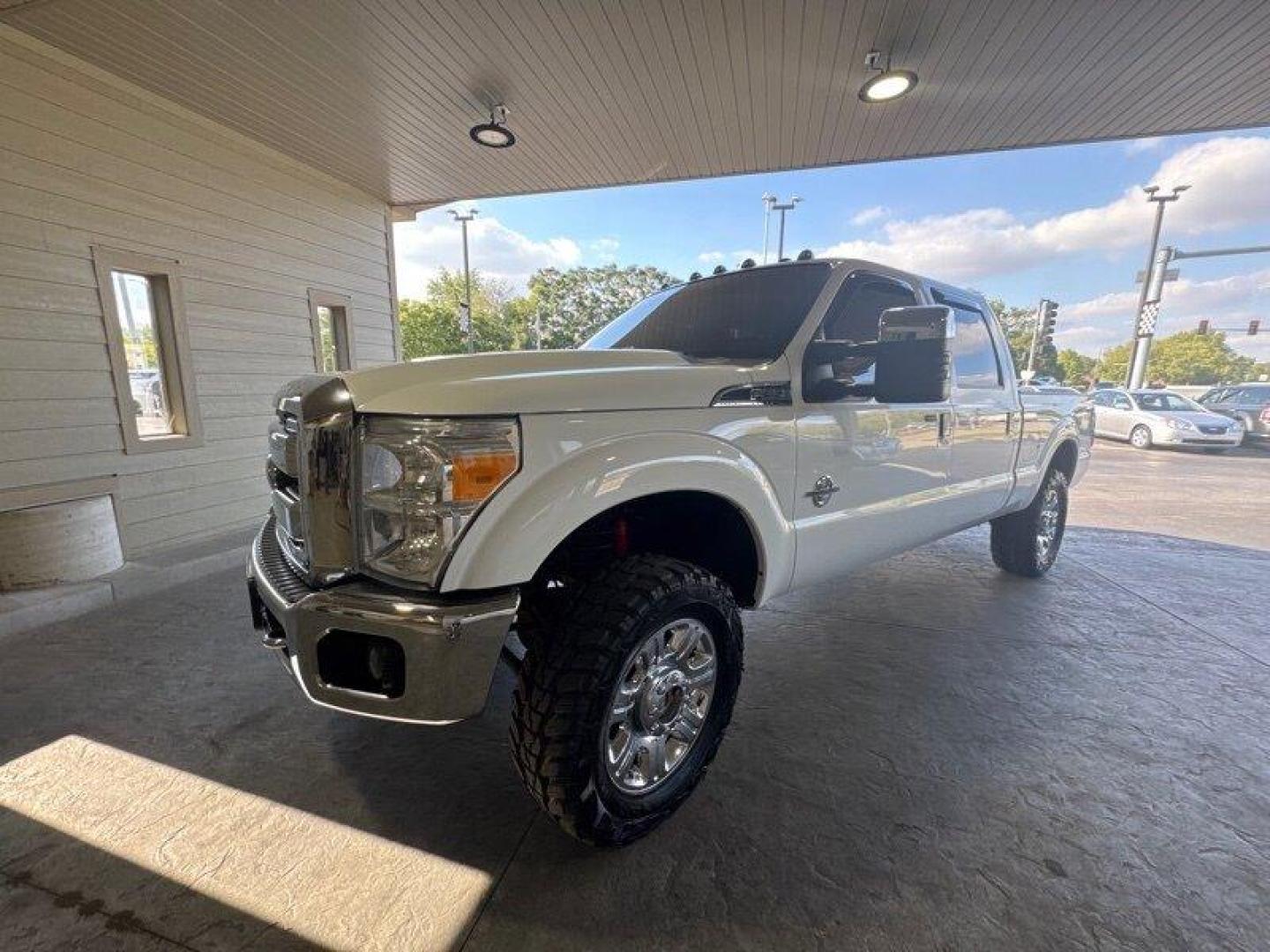 2015 White Platinum Metallic Tri-Coat Ford F-250 Lariat (1FT7W2BT3FE) with an Power Stroke 6.7L Biodiesel Turbo V8 440hp 860ft. engine, Automatic transmission, located at 25355 Eames Street, Channahon, IL, 60410, (815) 467-1807, 41.429108, -88.228432 - Introducing the 2015 Ford F-250 Super Duty Lariat, a robust and reliable truck that is designed to handle any job with ease. This truck is powered by a Power Stroke 6.7L Biodiesel Turbo V8 engine that generates an impressive 440 horsepower and 860ft. of torque, providing you with the power you need - Photo#7