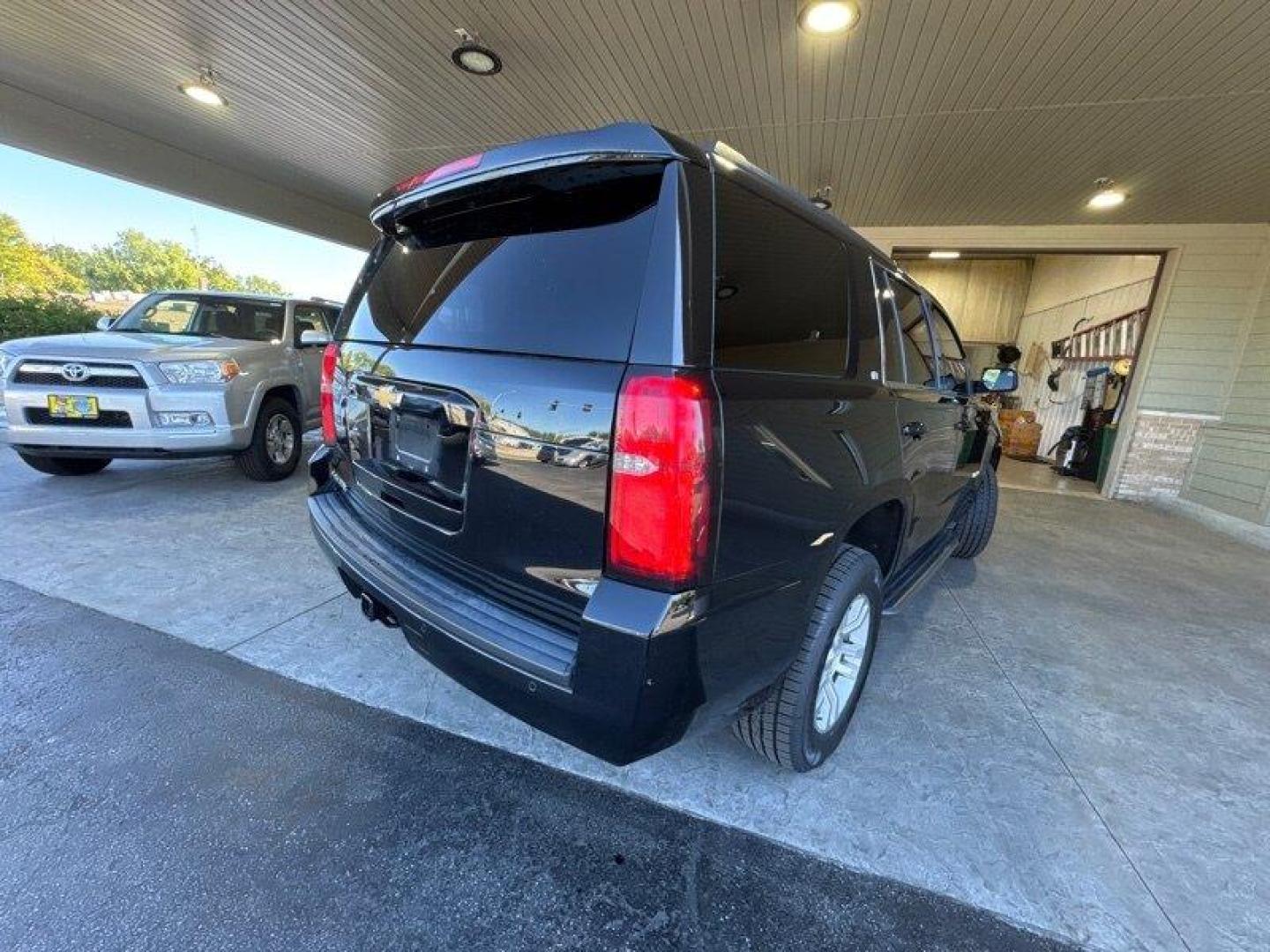 2017 Black Chevrolet Tahoe LT (1GNSKBKC1HR) with an EcoTec3 5.3L Flex Fuel V8 355hp 383ft. lbs. engine, Automatic transmission, located at 25355 Eames Street, Channahon, IL, 60410, (815) 467-1807, 41.429108, -88.228432 - Looking for a bold, badass SUV that can handle anything life throws your way? Look no further than the 2017 Chevrolet Tahoe LT, baby! This bad boy is powered by a beastly EcoTec3 5.3L Flex Fuel V8 engine, delivering a whopping 355 horsepower and 383 foot-pounds of torque. That means you'll be able t - Photo#3