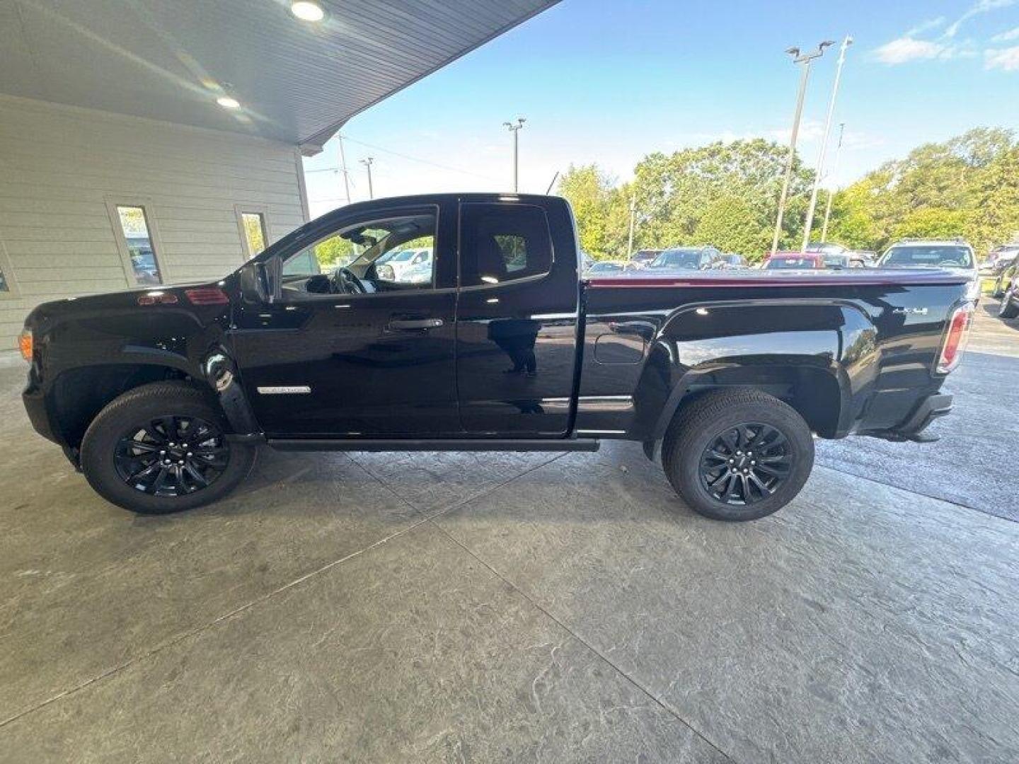 2022 Onyx Black GMC Canyon Elevation Standard (1GTH6BENXN1) with an 3.6L V6 308hp 275ft. lbs. engine, Automatic transmission, located at 25355 Eames Street, Channahon, IL, 60410, (815) 467-1807, 41.429108, -88.228432 - Photo#6