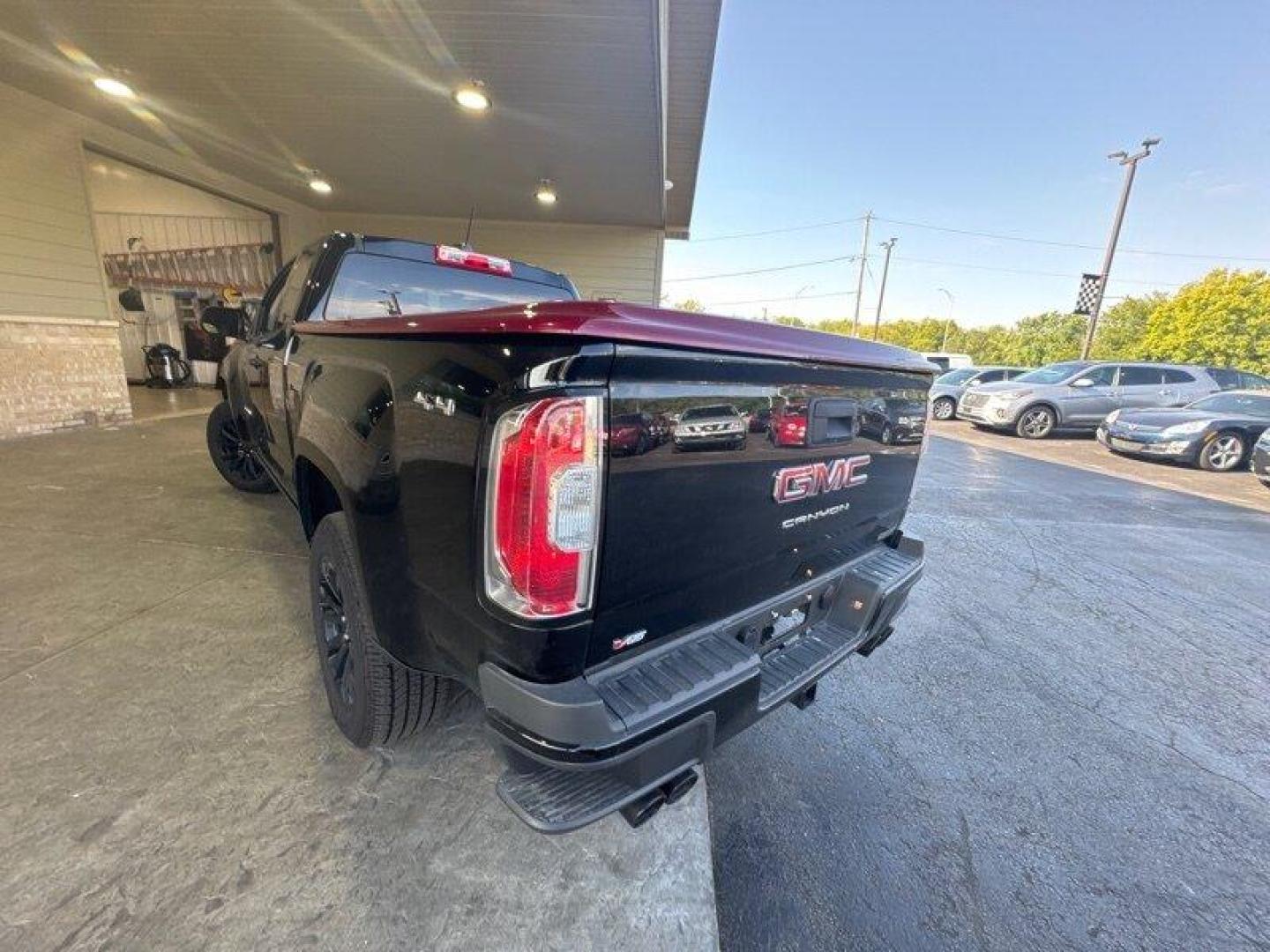 2022 Onyx Black GMC Canyon Elevation Standard (1GTH6BENXN1) with an 3.6L V6 308hp 275ft. lbs. engine, Automatic transmission, located at 25355 Eames Street, Channahon, IL, 60410, (815) 467-1807, 41.429108, -88.228432 - Introducing the all-new 2022 GMC Canyon Elevation Standard, a powerful mid-size truck that's perfect for both work and play. This vehicle is equipped with a 3.6L V6 engine that delivers an impressive 308 horsepower and 275 ft-lbs of torque, making it one of the most capable trucks in its class. The - Photo#5