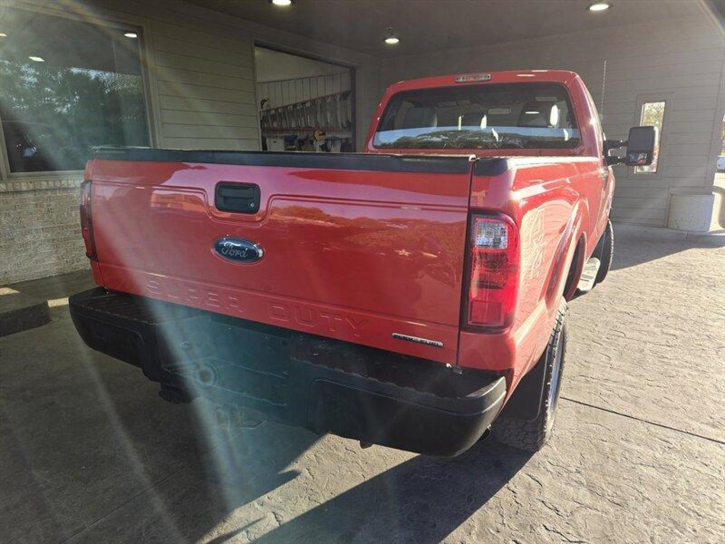 2016 Race Red Ford F-250 XL (1FTBF2B68GE) with an 6.2L Flex Fuel V8 385hp 405ft. lbs. engine, Automatic transmission, located at 25355 Eames Street, Channahon, IL, 60410, (815) 467-1807, 41.429108, -88.228432 - Photo#4