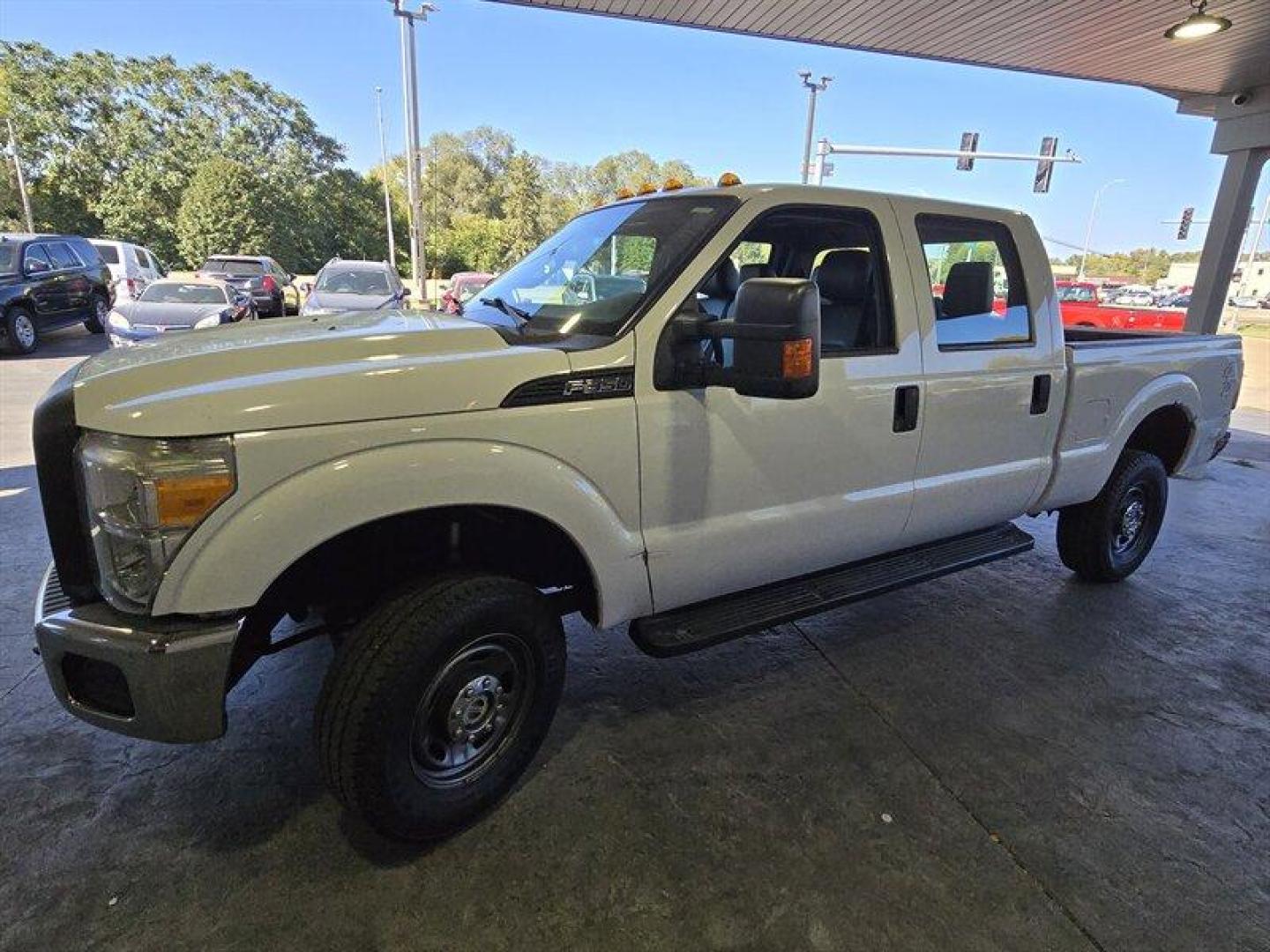 2015 Oxford White Ford F-350 XL (1FT8W3B6XFE) with an 6.2L Flex Fuel V8 316hp 397ft. lbs. engine, Automatic transmission, located at 25355 Eames Street, Channahon, IL, 60410, (815) 467-1807, 41.429108, -88.228432 - Photo#9