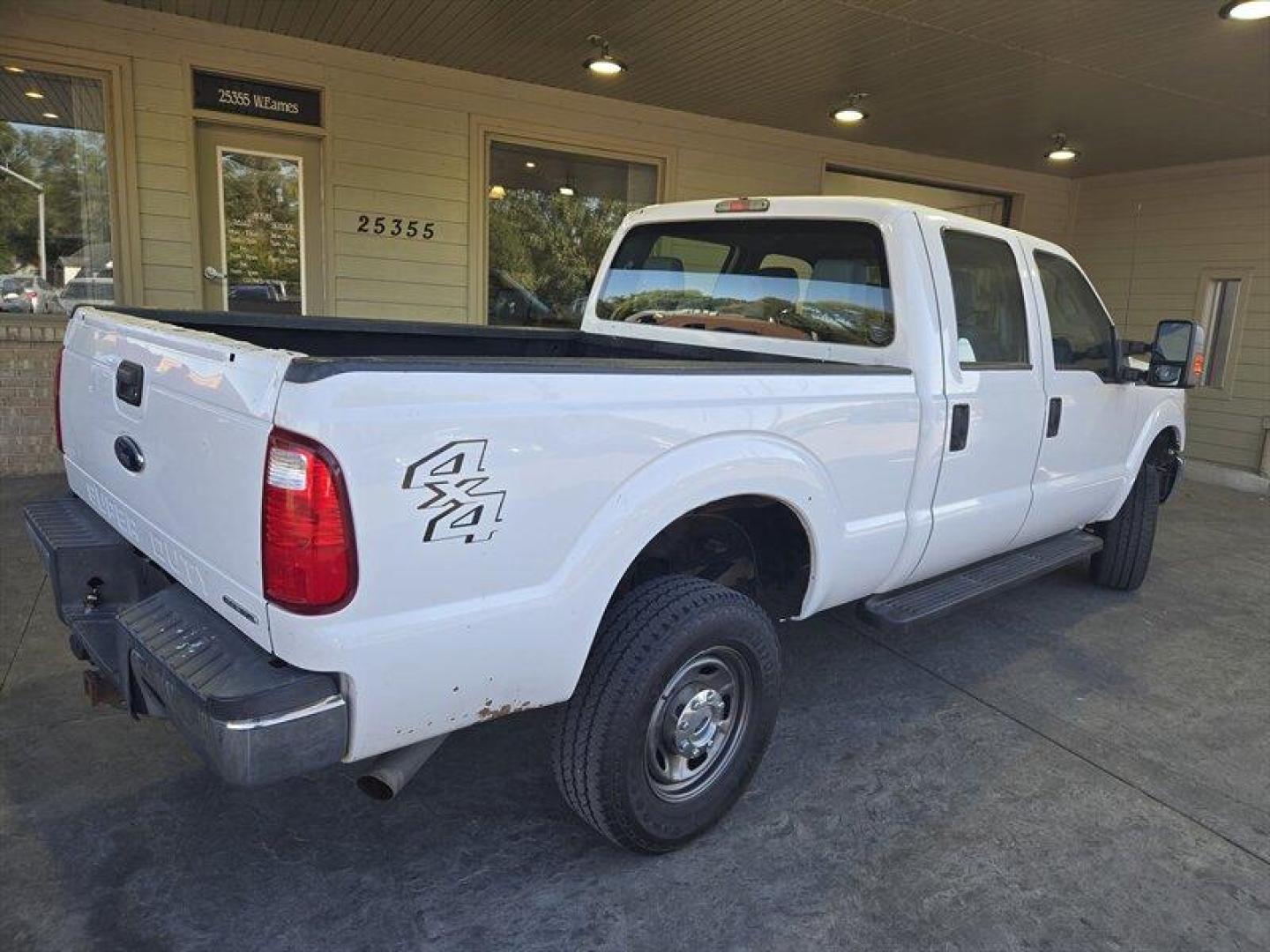 2015 Oxford White Ford F-350 XL (1FT8W3B6XFE) with an 6.2L Flex Fuel V8 316hp 397ft. lbs. engine, Automatic transmission, located at 25355 Eames Street, Channahon, IL, 60410, (815) 467-1807, 41.429108, -88.228432 - Photo#2