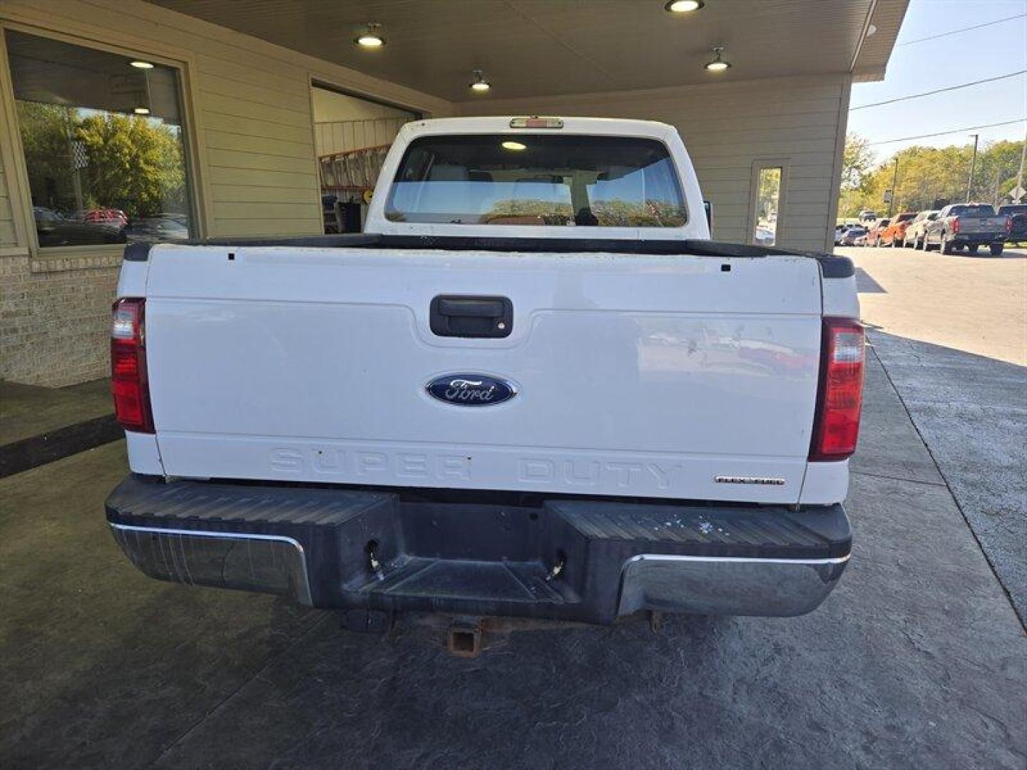 2015 Oxford White Ford F-350 XL (1FT8W3B6XFE) with an 6.2L Flex Fuel V8 316hp 397ft. lbs. engine, Automatic transmission, located at 25355 Eames Street, Channahon, IL, 60410, (815) 467-1807, 41.429108, -88.228432 - ** NEEDS MAINTAINCE WORK SUCH AS BRAKES, ENDLINKS, ETC.. PRICED ACCORDINGLY. ** Introducing the 2015 Ford F-350 XL, a powerful and reliable pickup truck that is built to handle heavy-duty workloads. Powered by a 6.2L Flex Fuel V8 engine that delivers 316 horsepower and 397 ft-lbs of torque, this tr - Photo#5