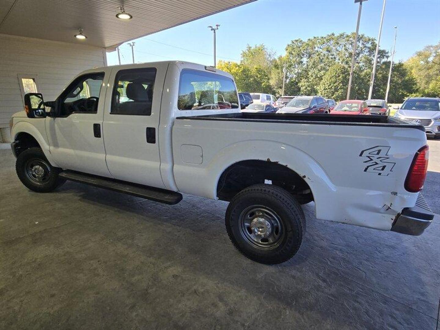 2015 Oxford White Ford F-350 XL (1FT8W3B6XFE) with an 6.2L Flex Fuel V8 316hp 397ft. lbs. engine, Automatic transmission, located at 25355 Eames Street, Channahon, IL, 60410, (815) 467-1807, 41.429108, -88.228432 - ** NEEDS MAINTAINCE WORK SUCH AS BRAKES, ENDLINKS, ETC.. PRICED ACCORDINGLY. ** Introducing the 2015 Ford F-350 XL, a powerful and reliable pickup truck that is built to handle heavy-duty workloads. Powered by a 6.2L Flex Fuel V8 engine that delivers 316 horsepower and 397 ft-lbs of torque, this tr - Photo#7