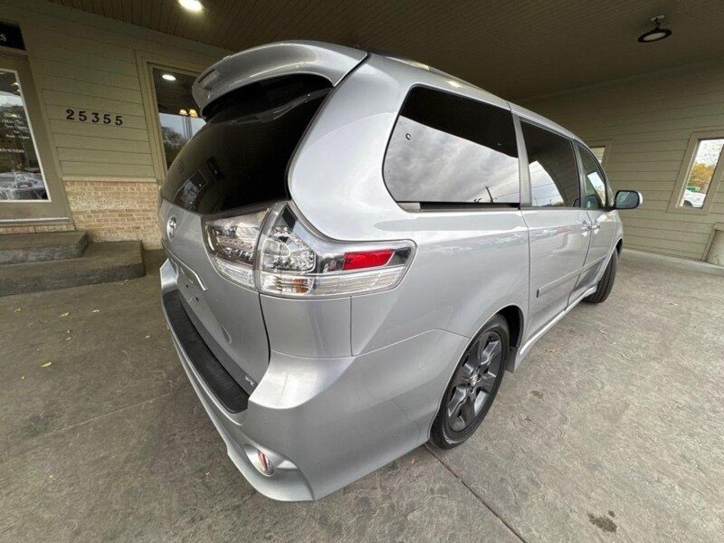 2013 Predawn Gray Mica Toyota Sienna SE 8 Passenger (5TDXK3DC9DS) with an 3.5L V6 266hp 245ft. lbs. engine, Automatic transmission, located at 25355 Eames Street, Channahon, IL, 60410, (815) 467-1807, 41.429108, -88.228432 - Ladies and gentlemen, let me introduce you to the ultimate family-hauling machine, the 2013 Toyota Sienna SE! This bad boy is powered by a 3.5L V6 engine that produces a whopping 266 horsepower and 245 ft-lbs of torque. That's right, you'll have plenty of power to get up and go, whether you're takin - Photo#4