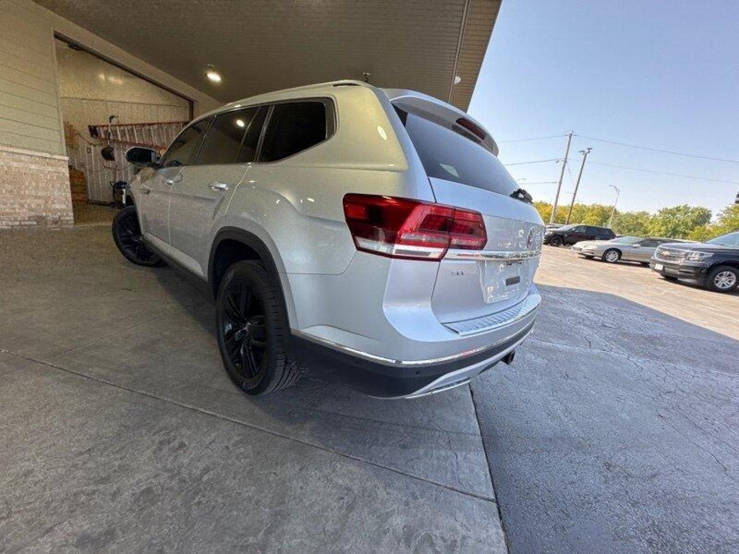 2018 Reflex Silver Metallic Volkswagen Atlas SEL Premium 4Motion (1V2NR2CA0JC) with an 3.6L V6 276hp 266ft. lbs. engine, TipTronic transmission, located at 25355 Eames Street, Channahon, IL, 60410, (815) 467-1807, 41.429108, -88.228432 - Looking for a sleek and powerful ride that will turn heads on the road? Look no further than the 2018 Volkswagen Atlas V6 SEL Premium 4Motion. This baby is powered by a 3.6L V6 engine that delivers a whopping 276 horsepower and 266 ft. lbs. of torque. That means you'll be able to smoke the competiti - Photo#6