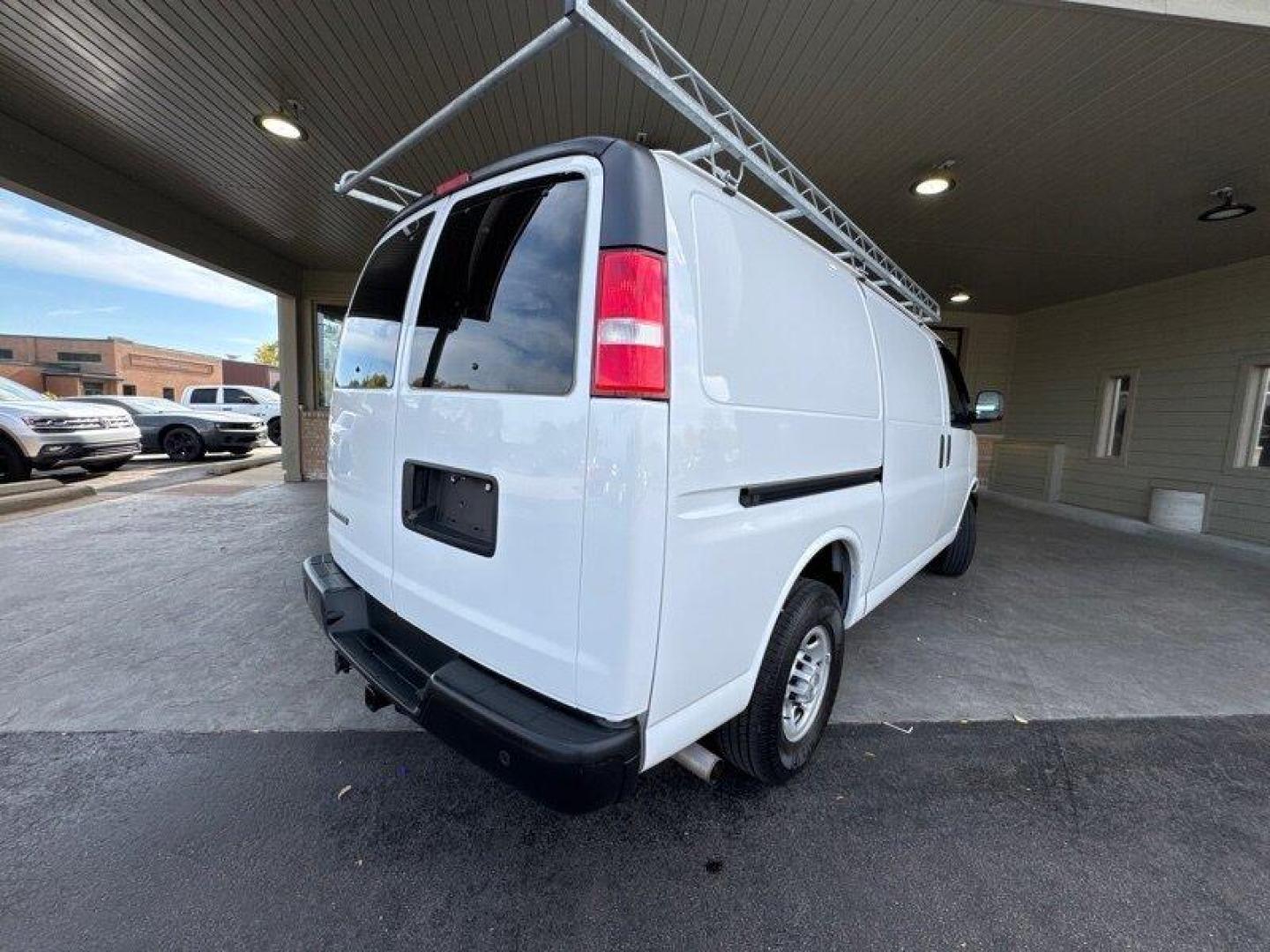 2019 Summit White Chevrolet Express Work Van Cargo (1GCWGAFG6K1) with an Vortec 6.0L Flex Fuel V8 341hp 373ft. lbs. engine, Automatic transmission, located at 25355 Eames Street, Channahon, IL, 60410, (815) 467-1807, 41.429108, -88.228432 - The 2019 Chevrolet Express 2500 is a remarkable full-size cargo van that is designed to provide you with an unparalleled driving experience. Powered by a Vortec 6.0L Flex Fuel V8 engine that delivers an impressive 341 horsepower and 373 ft-lbs of torque, the Express 2500 is an ideal choice for those - Photo#3