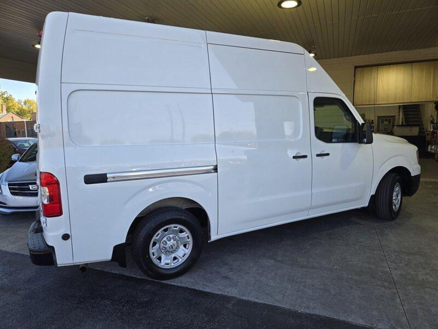 2019 Glacier White Nissan NV SV High Roof (1N6BF0LY8KN) with an 4.0L V6 261hp 281ft. lbs. engine, Automatic transmission, located at 25355 Eames Street, Channahon, IL, 60410, (815) 467-1807, 41.429108, -88.228432 - Photo#3