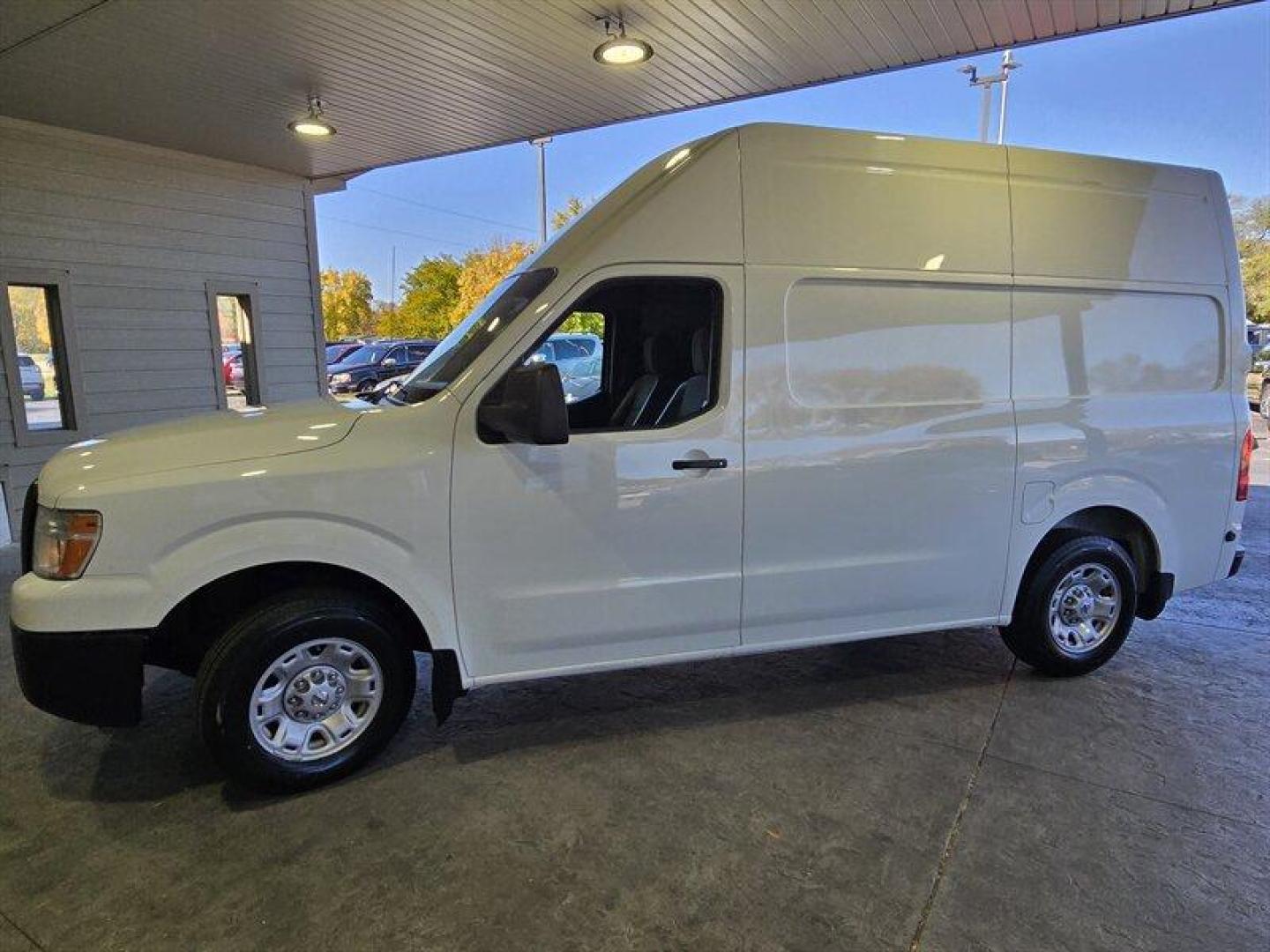 2019 Glacier White Nissan NV SV High Roof (1N6BF0LY8KN) with an 4.0L V6 261hp 281ft. lbs. engine, Automatic transmission, located at 25355 Eames Street, Channahon, IL, 60410, (815) 467-1807, 41.429108, -88.228432 - Photo#8